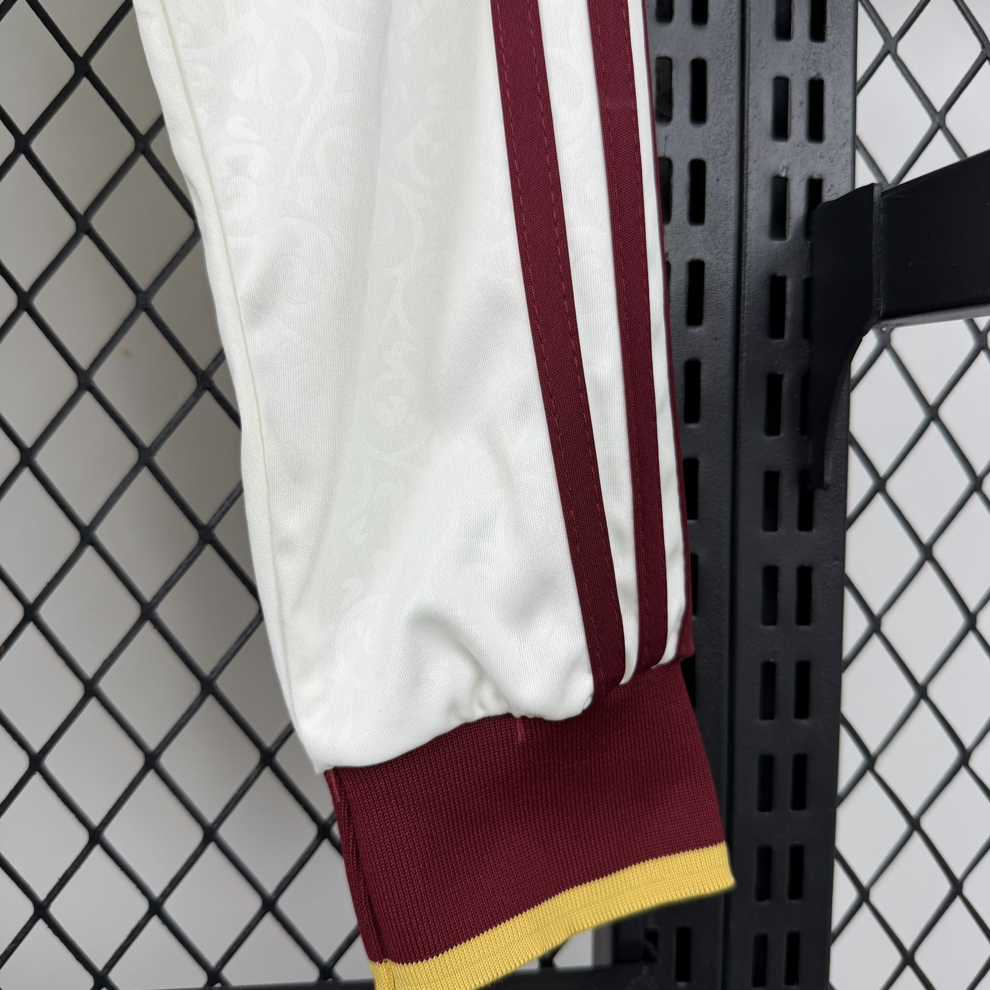 World Cup 2026 Spain Mens Away Kit Football Long Sleeve T-Shirt AAAAJersey Supply Yupoo 5 3