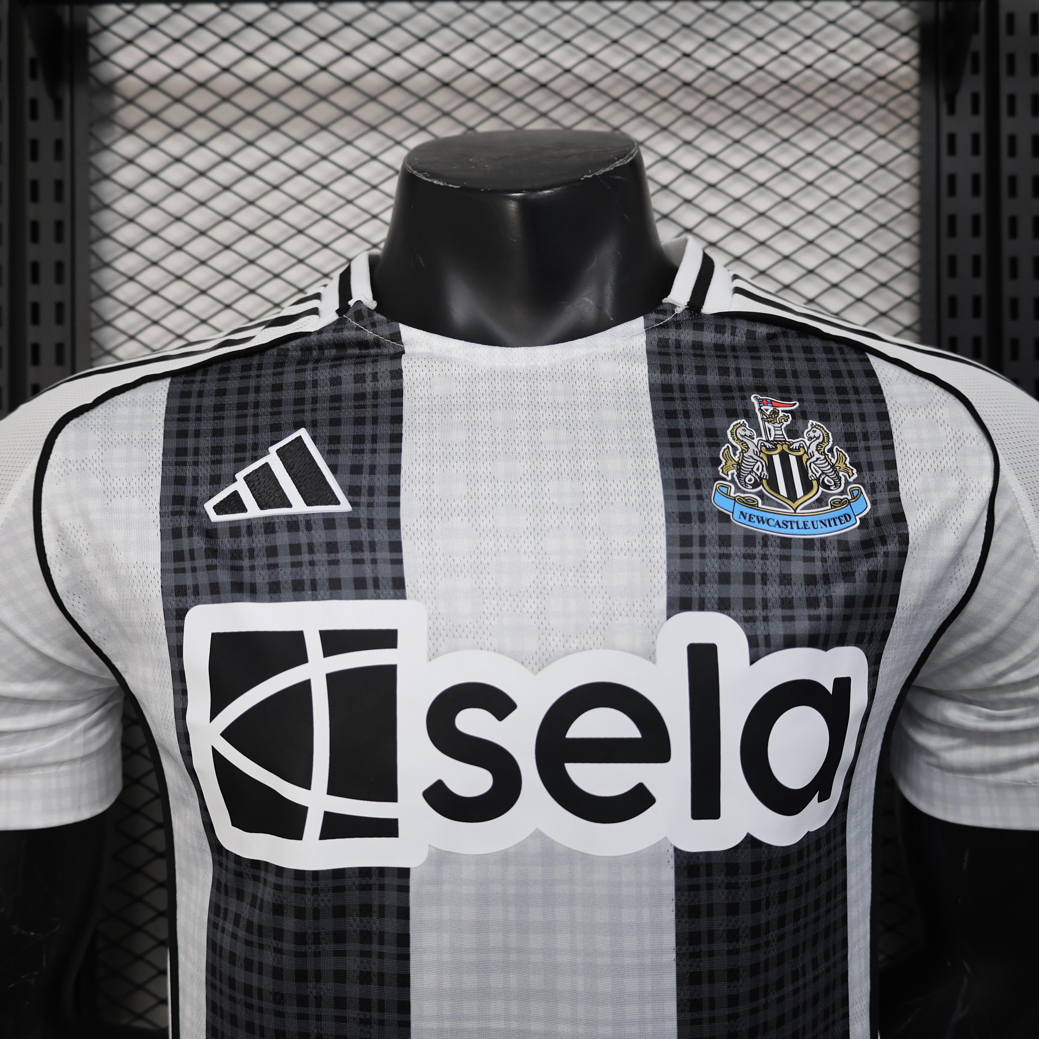 25-26 Newcastle United Home Kit Player Version Shirt AAAAJersey Supply Yupoo 3
