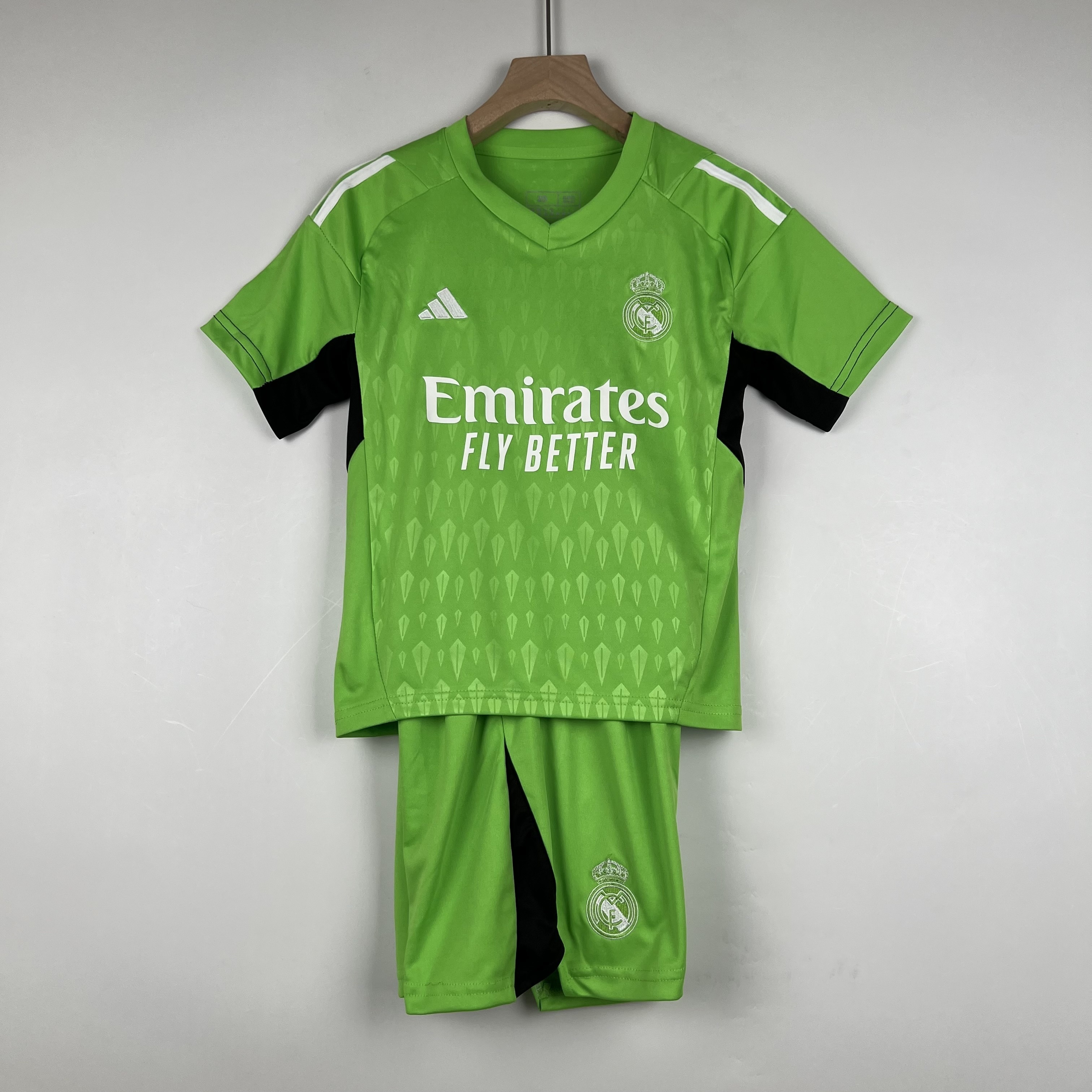 23-24 Kids Goalkeeper Real Madrid Green Size 16-28