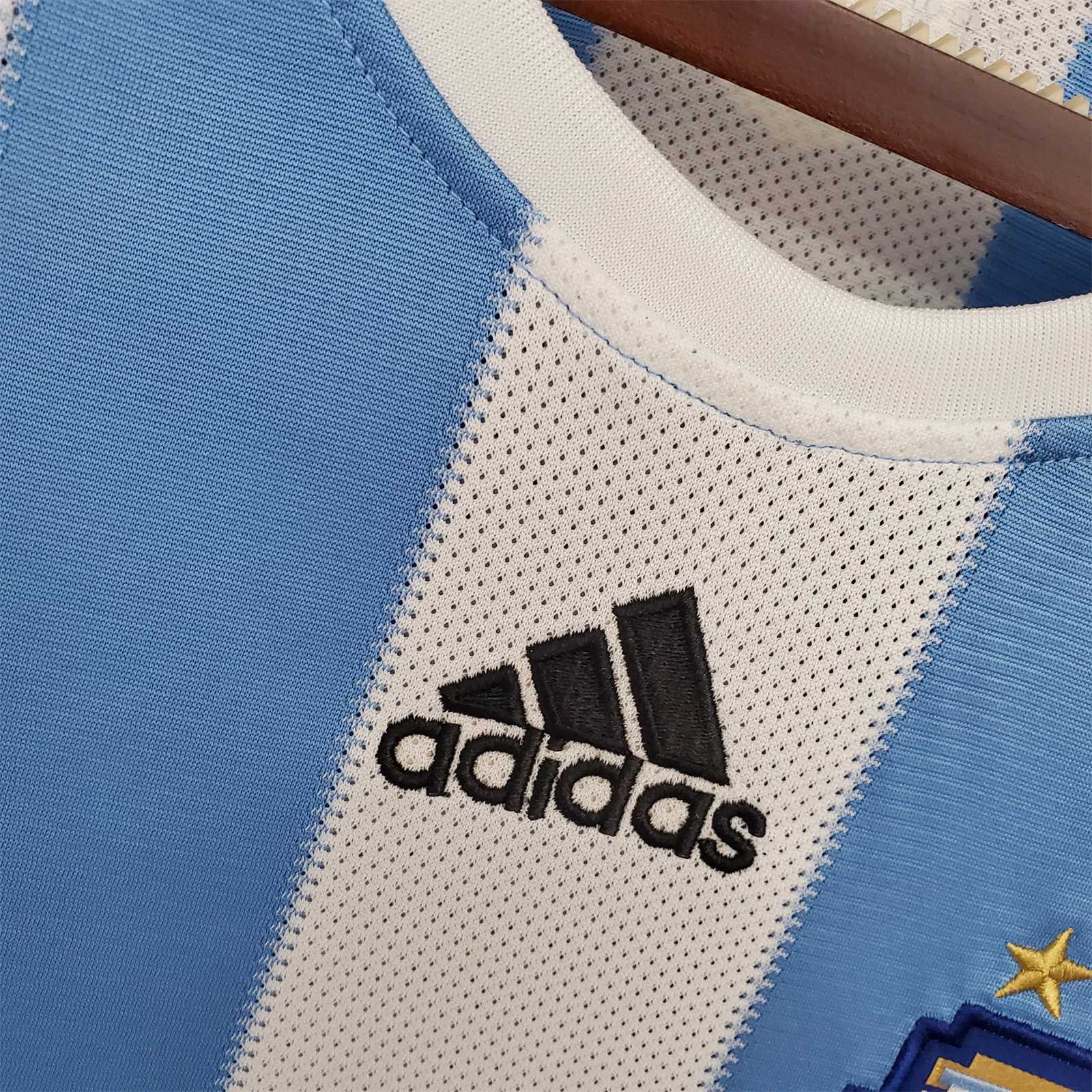 2010 Argentina home 1