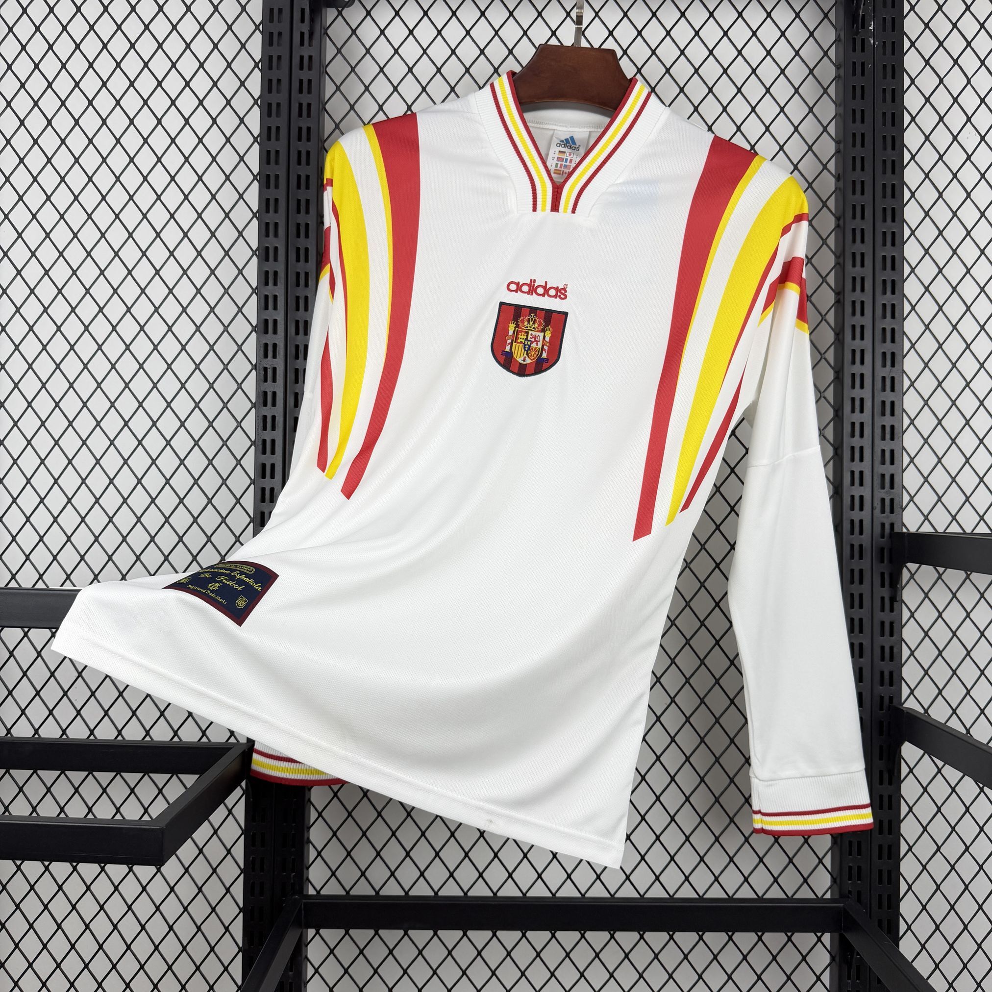1996 Spain Away Mens Retro Kit Vintage Soccer Long Sleeve T-Shirt AAAAJersey Supplier Yupoo 8