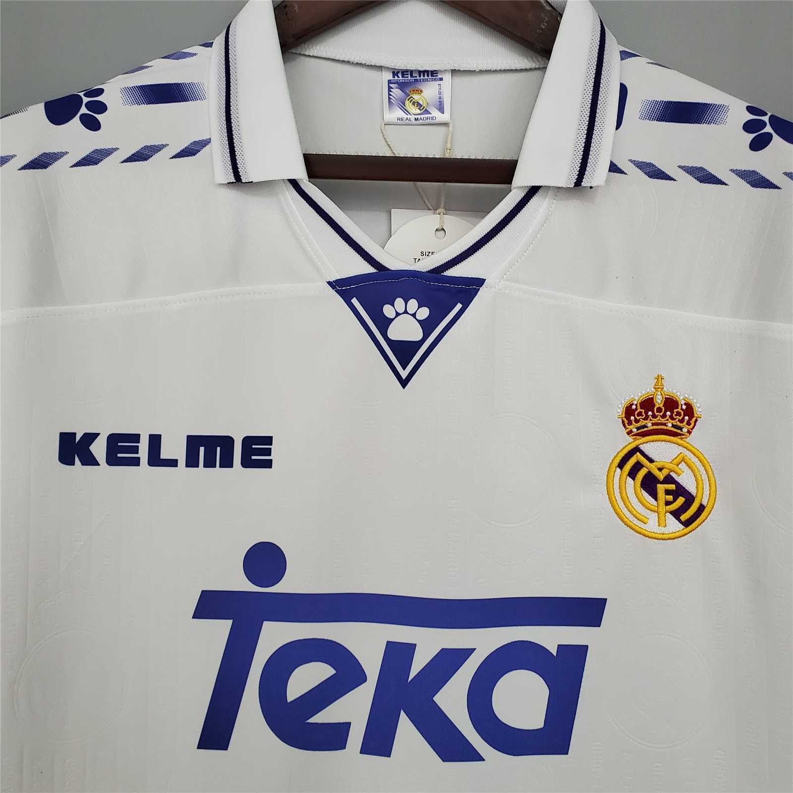 96-97 Real Madrid home 4
