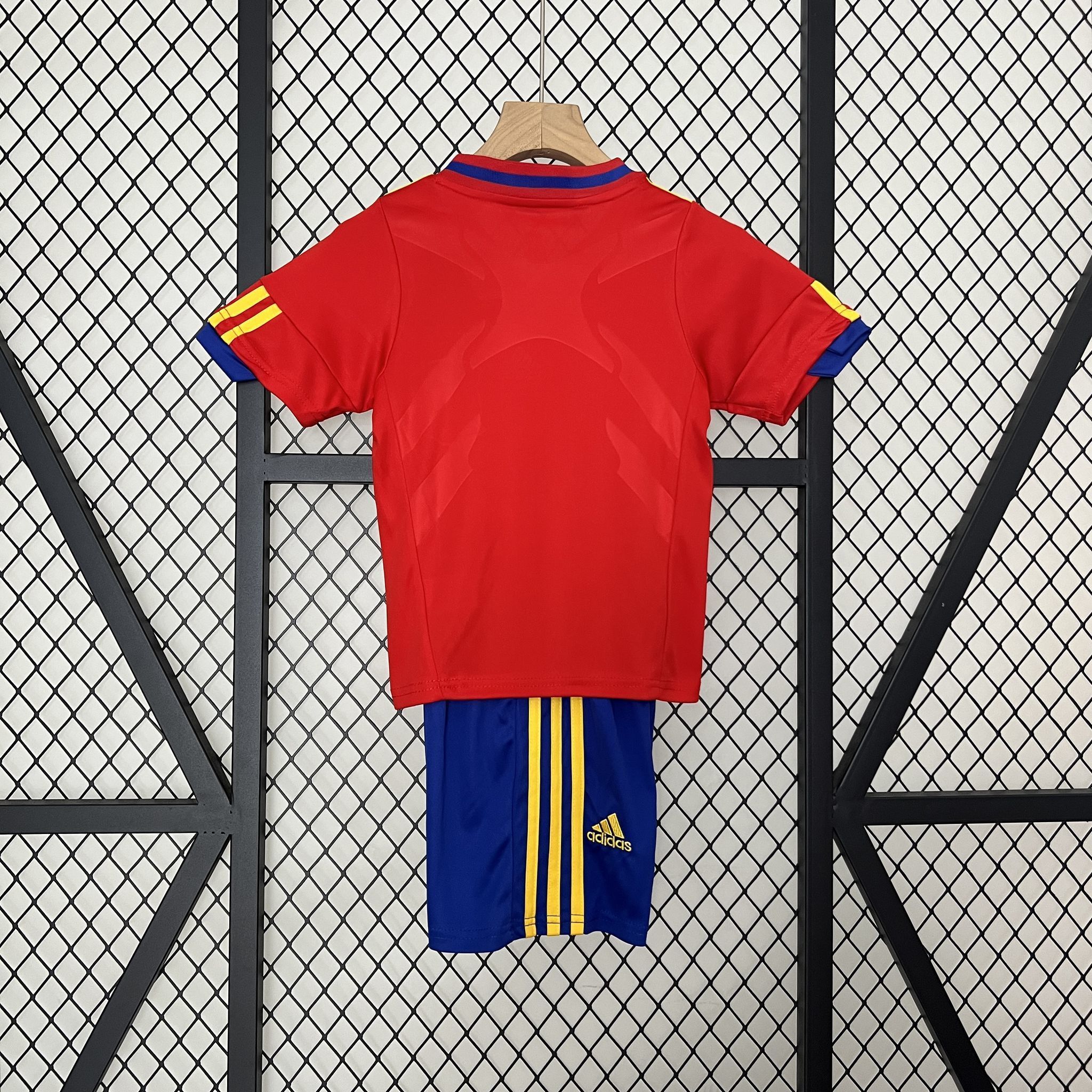 2010 Spain Home Retro Kid Kits Youth Apparels Sport AAAAJersey Yupoo 1