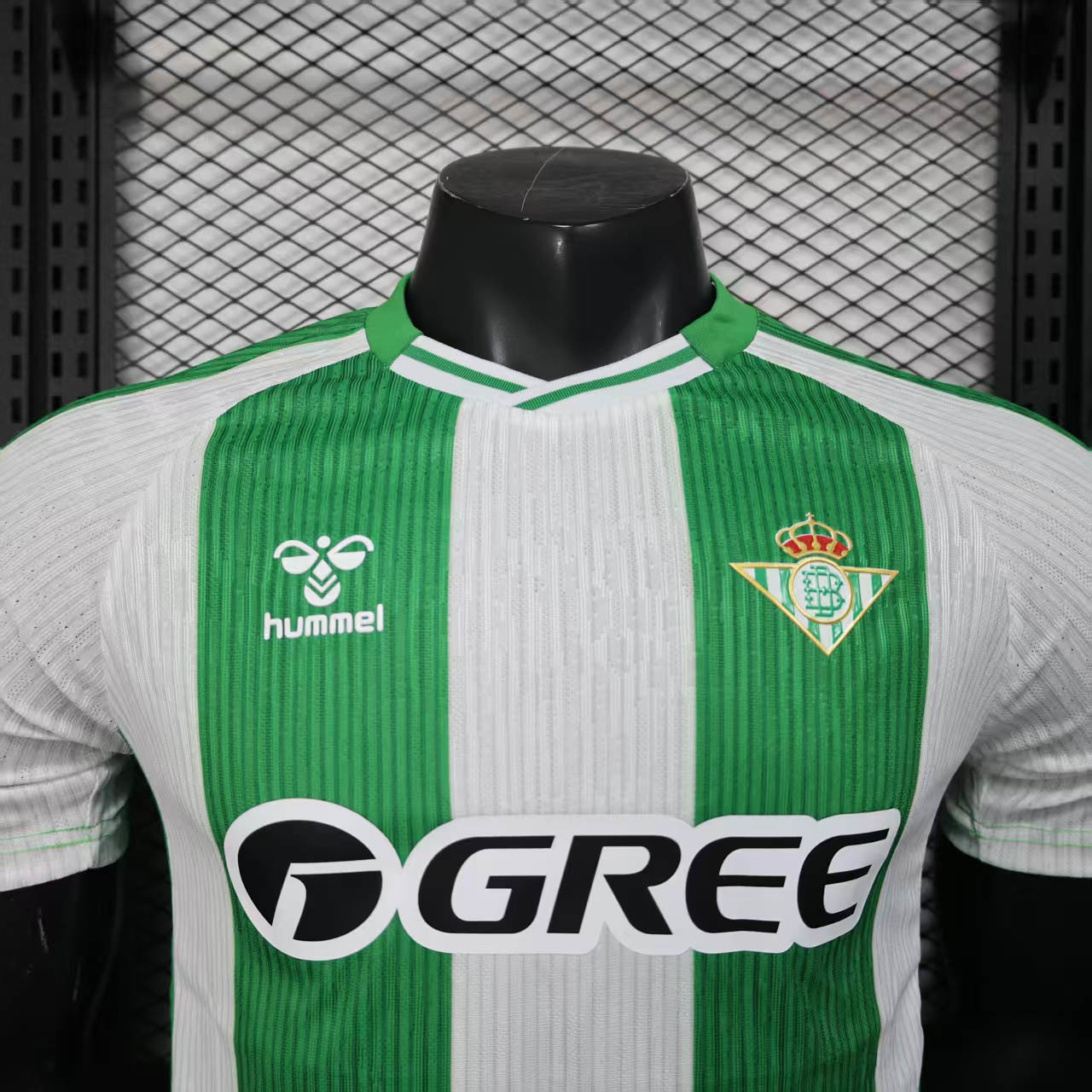 25-26 Real Betis Home Kit Player Version Apparels AAAAJersey Wholesale Yupoo 4