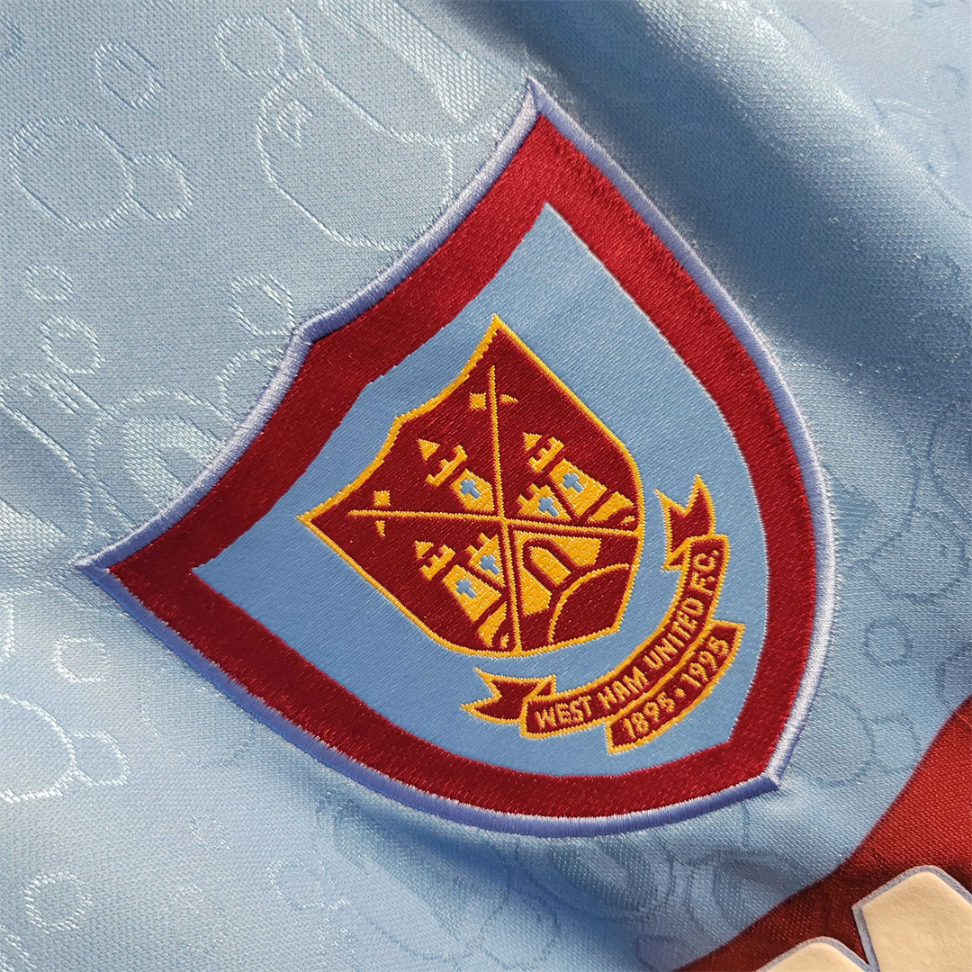 95-97 West Ham away 5