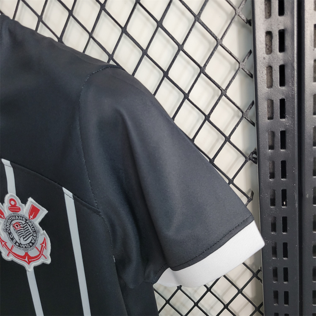 23-24 Corinthians away kids kit 10