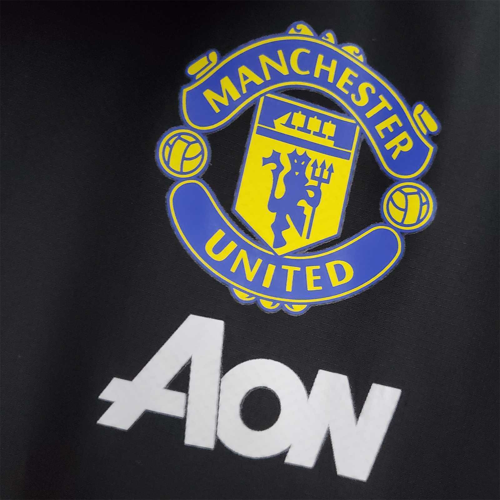 22-23 Manchester United black windbreaker 1
