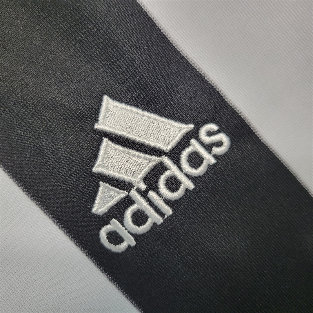 04-06 Newcastle home 1