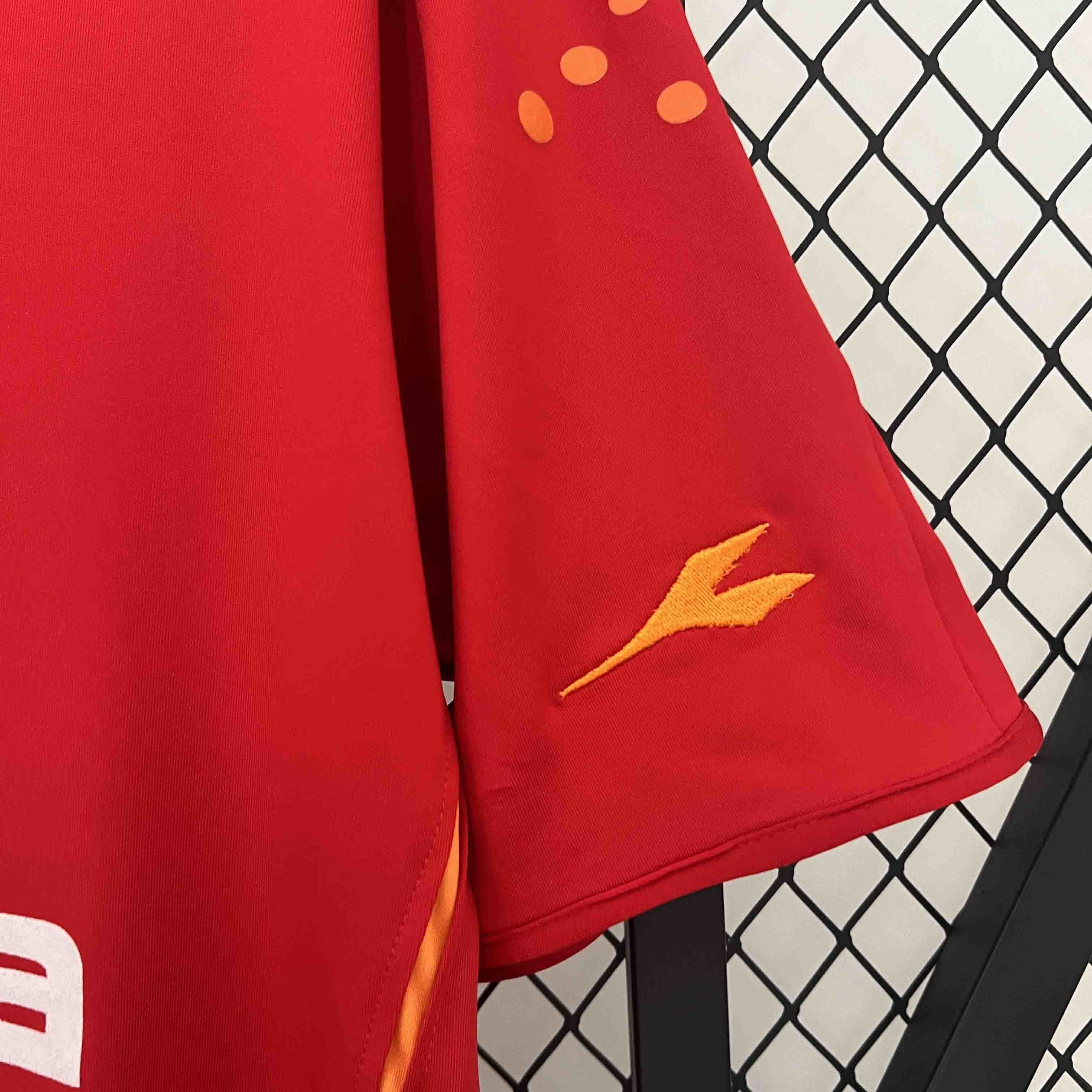 04-05 Roma Home Retro Kit Football Apparel AAAAJerseys Dropshipping Yupoo 5