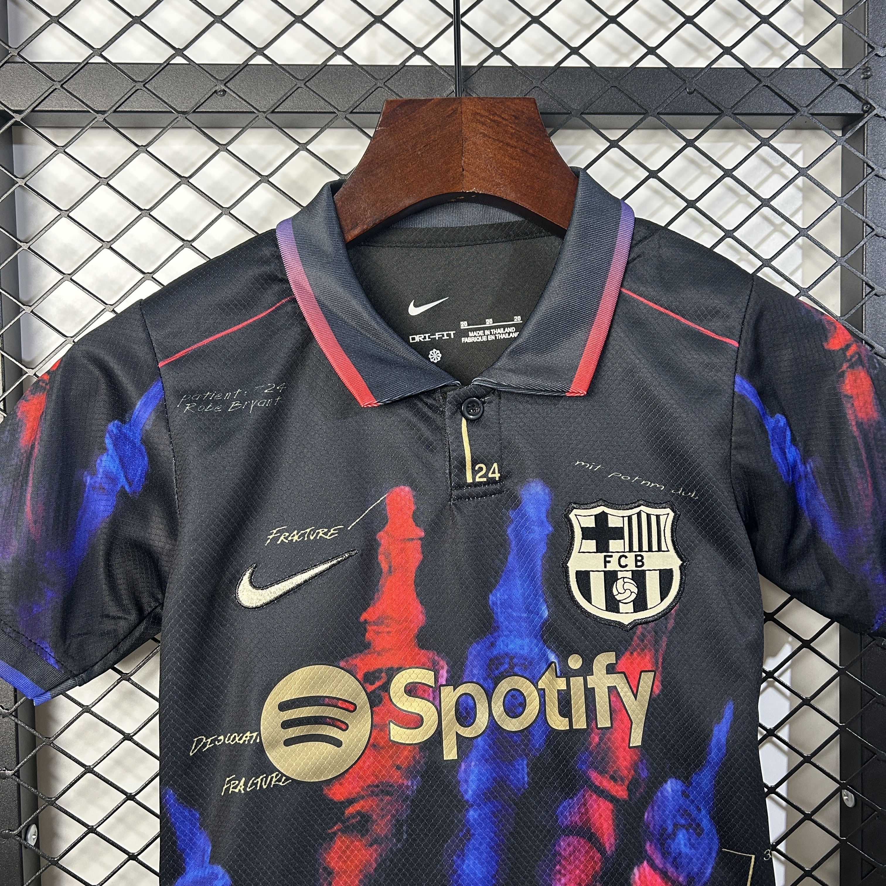 25-26 kids Barcelona Special Edition AAAAJersey Yupoo 16-28-1 1