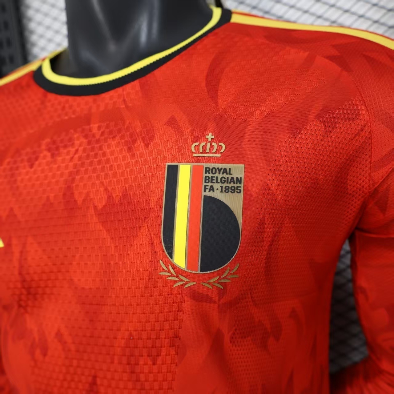 2026 World Cup Belgium Home Kit Player Version Long Sleeve Football Shirt AAAAJerseys Supply Yu 1