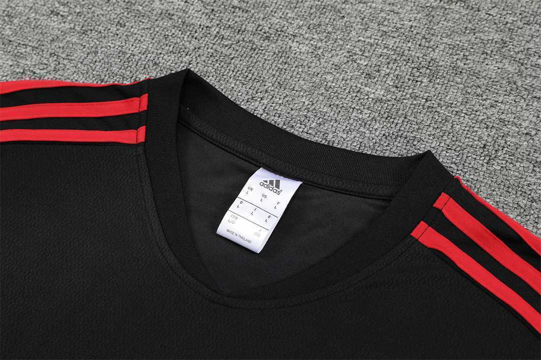 22-23 Bayern Munich training suit short sleeve kit red black 17