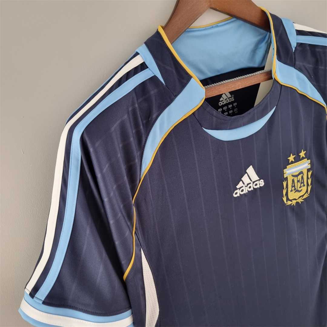 2006 Argentina away 12