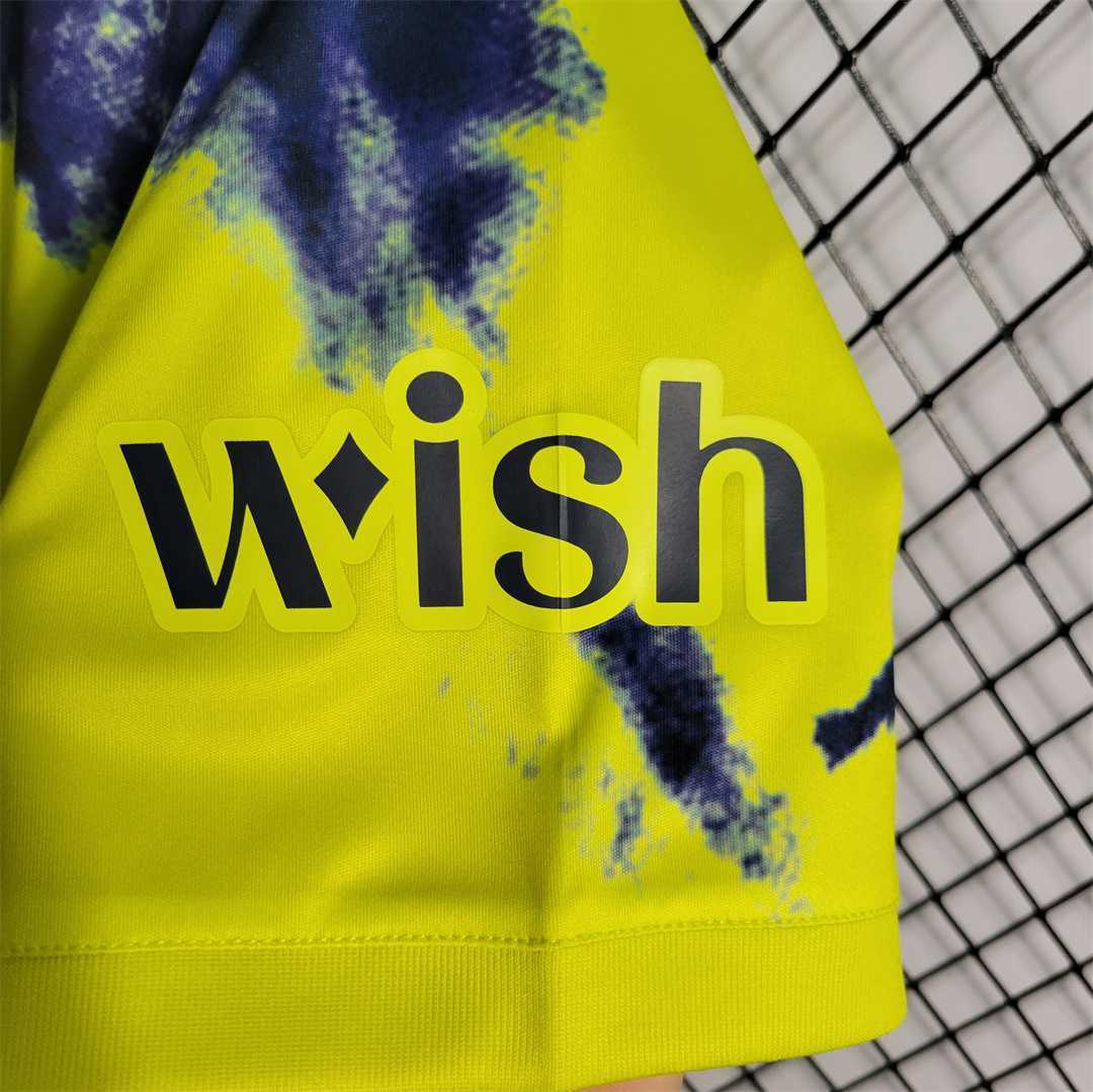 22-23 Leeds United away 1