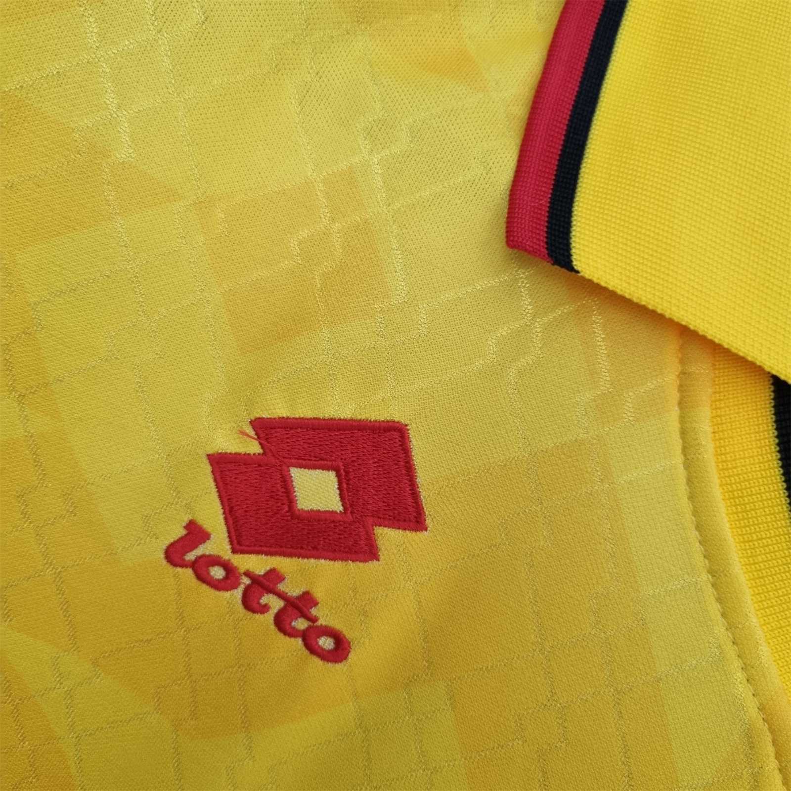 95-96 AC Milan away 4