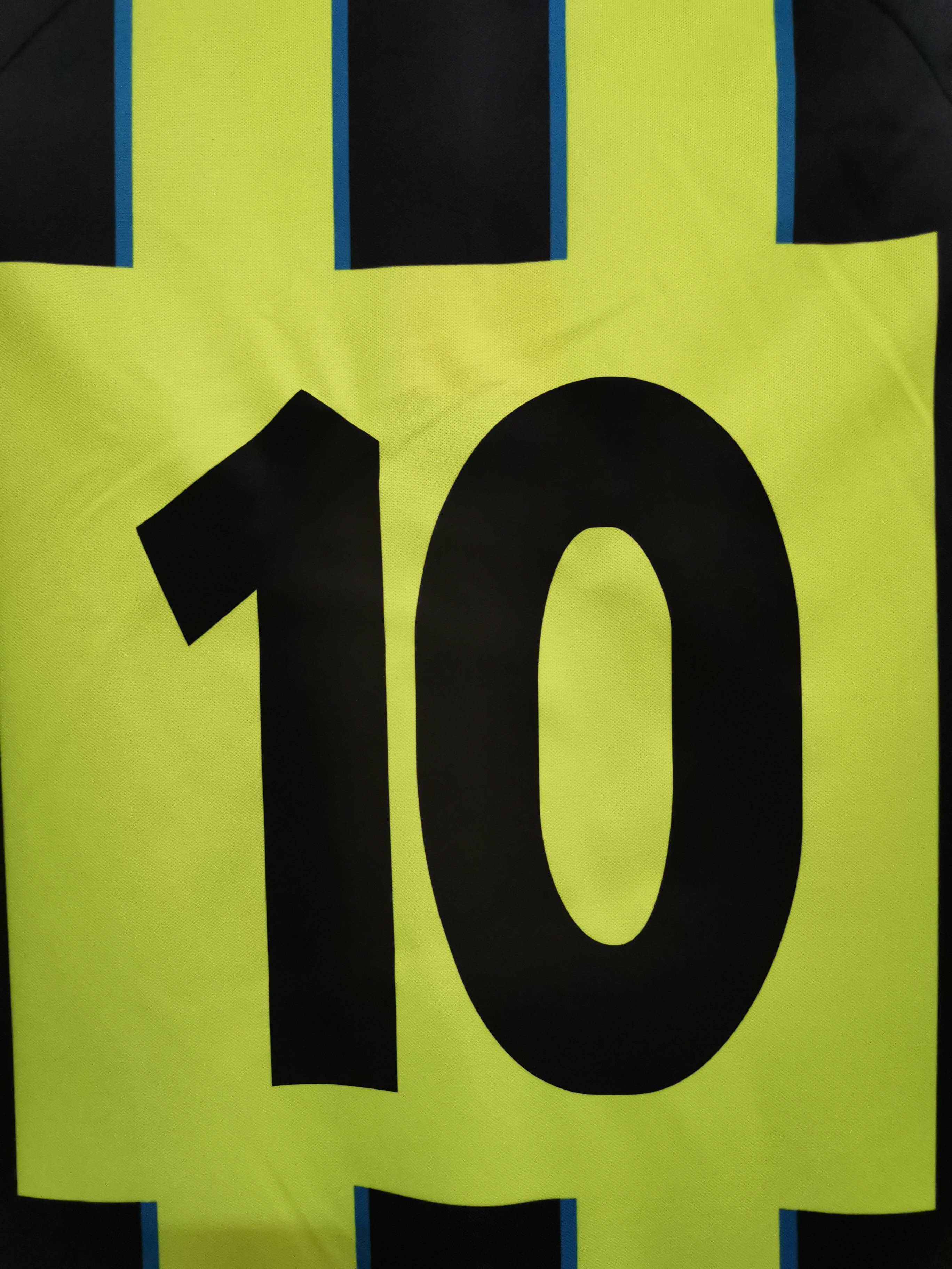 98-99 Manchester City away 4