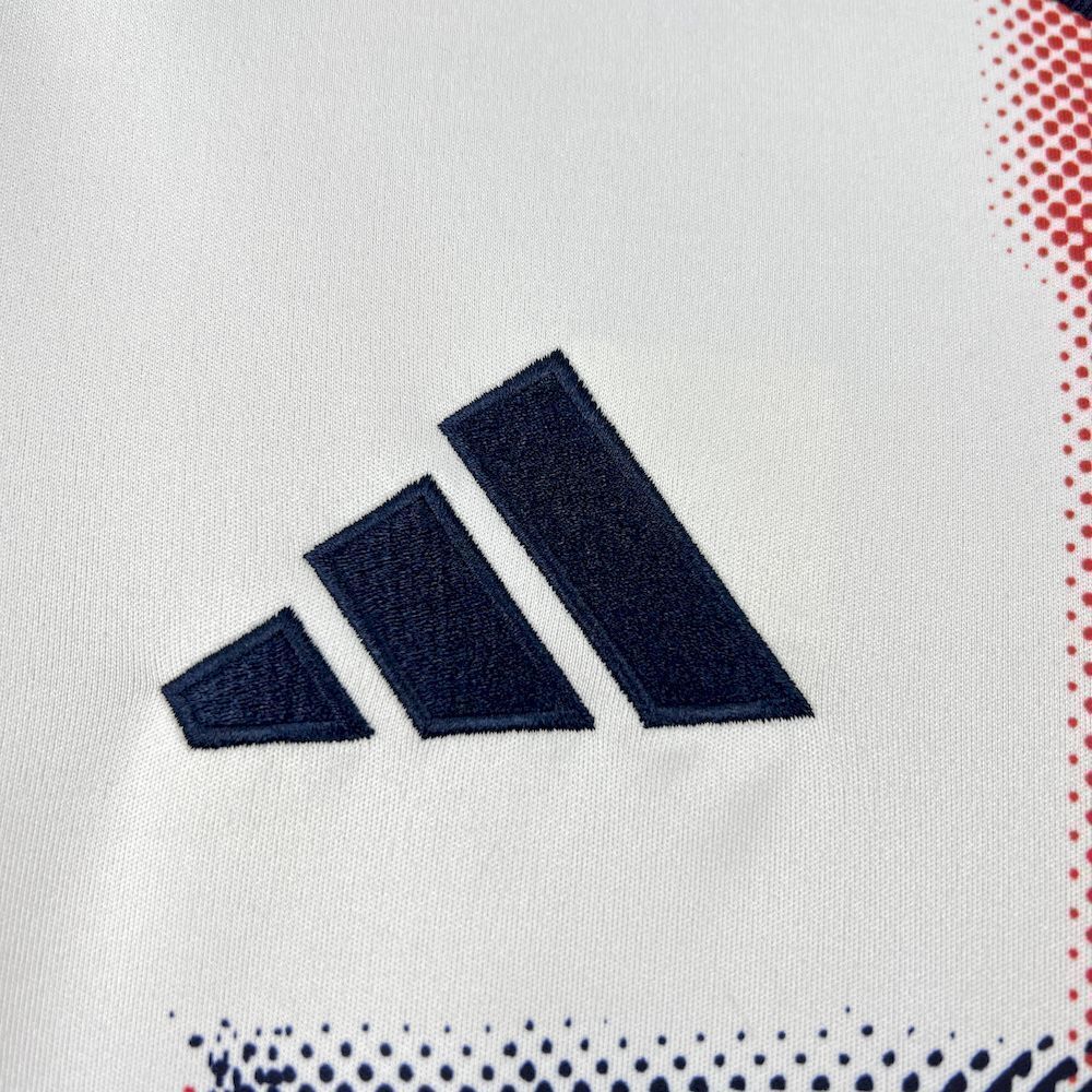 25-26 Bayern Munich Pre-Match Football Uniform AAAAJersey Supply Yupoo 3