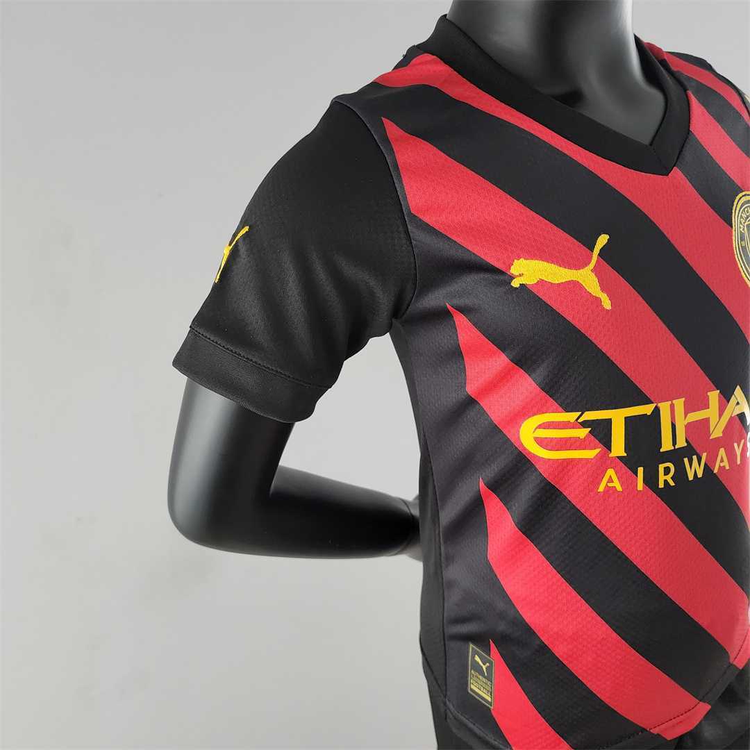 22-23 Manchester City away kids kit 5