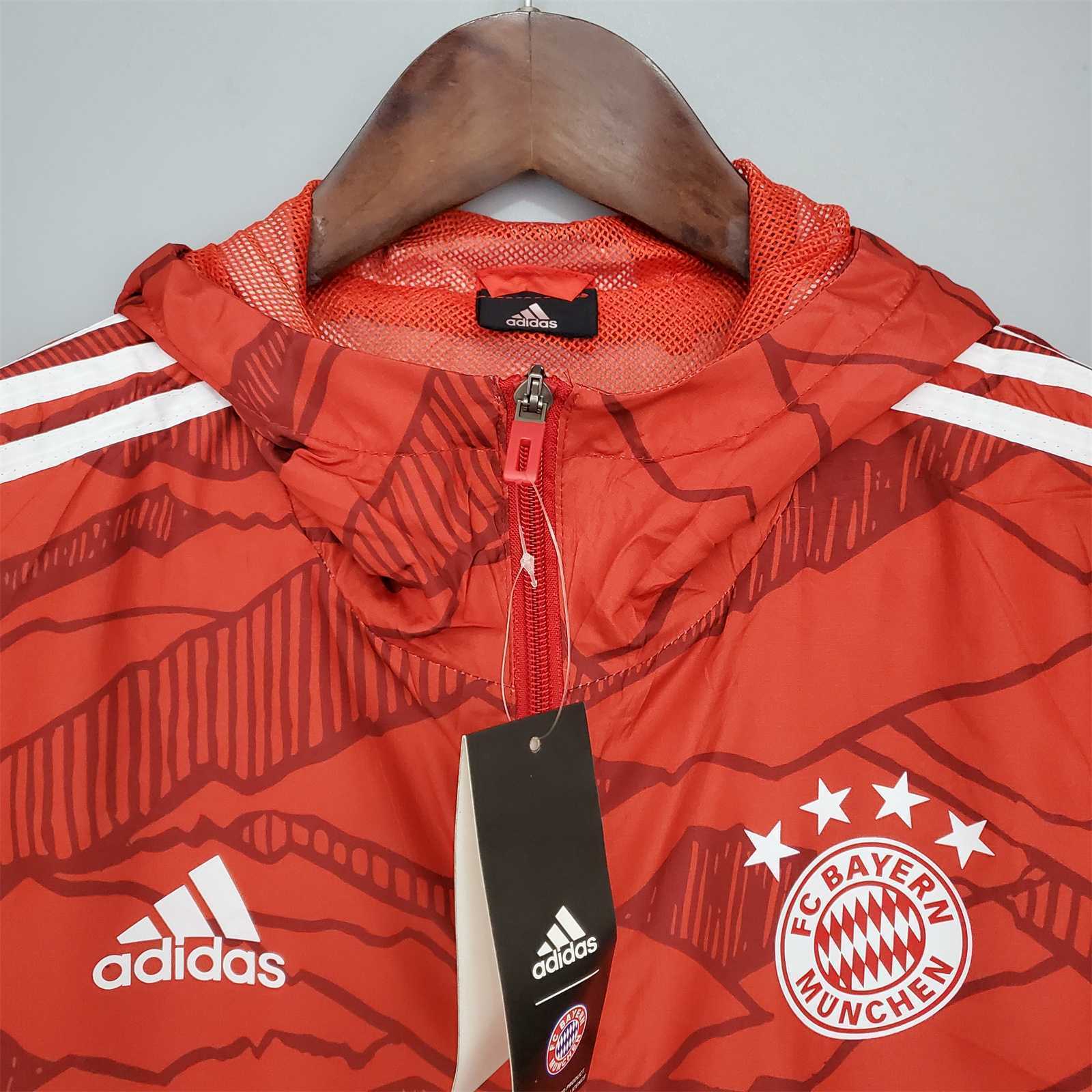 21-22 Bayern Red Windbreaker1684404583000 6