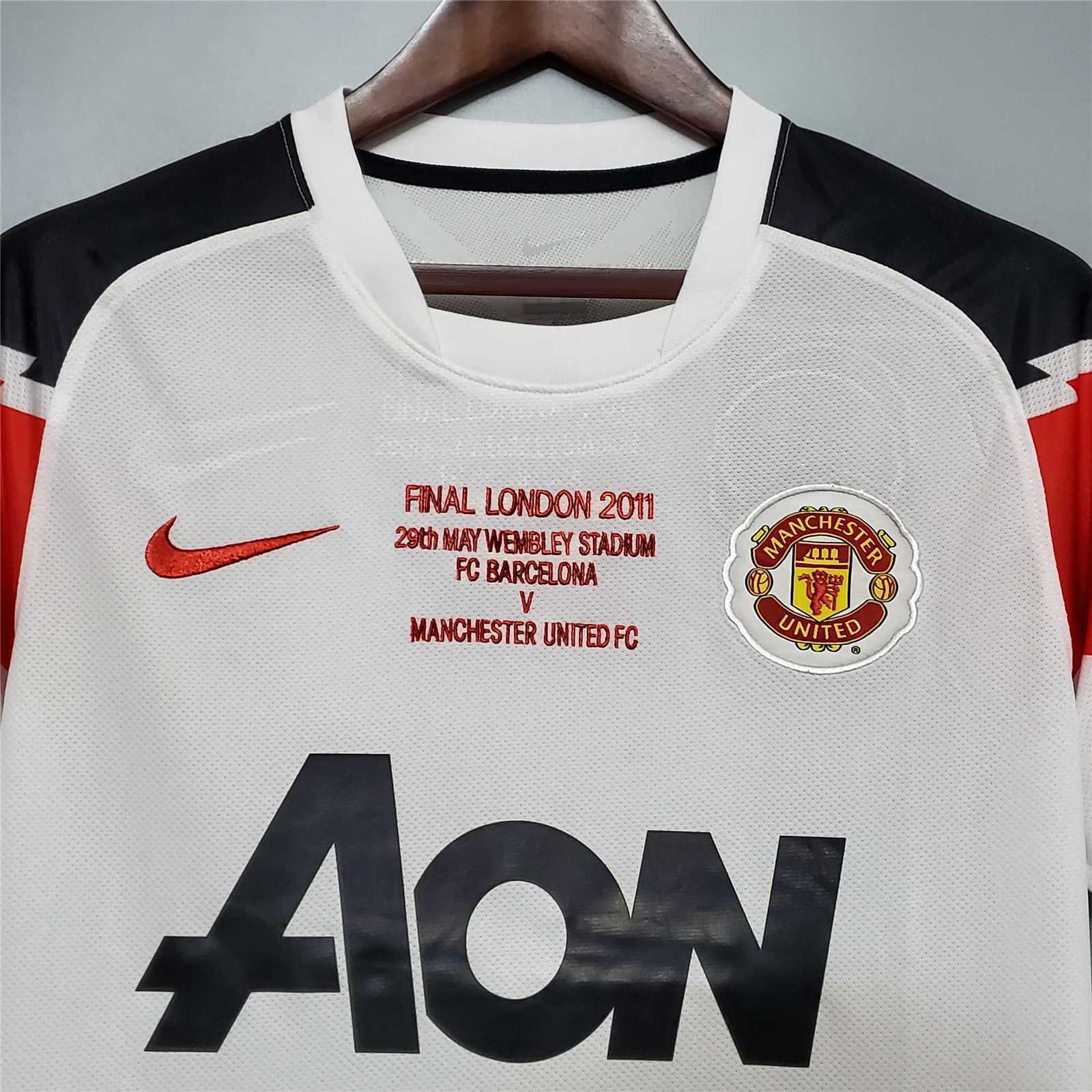 10-11 Manchester United in the Champions League version away 1