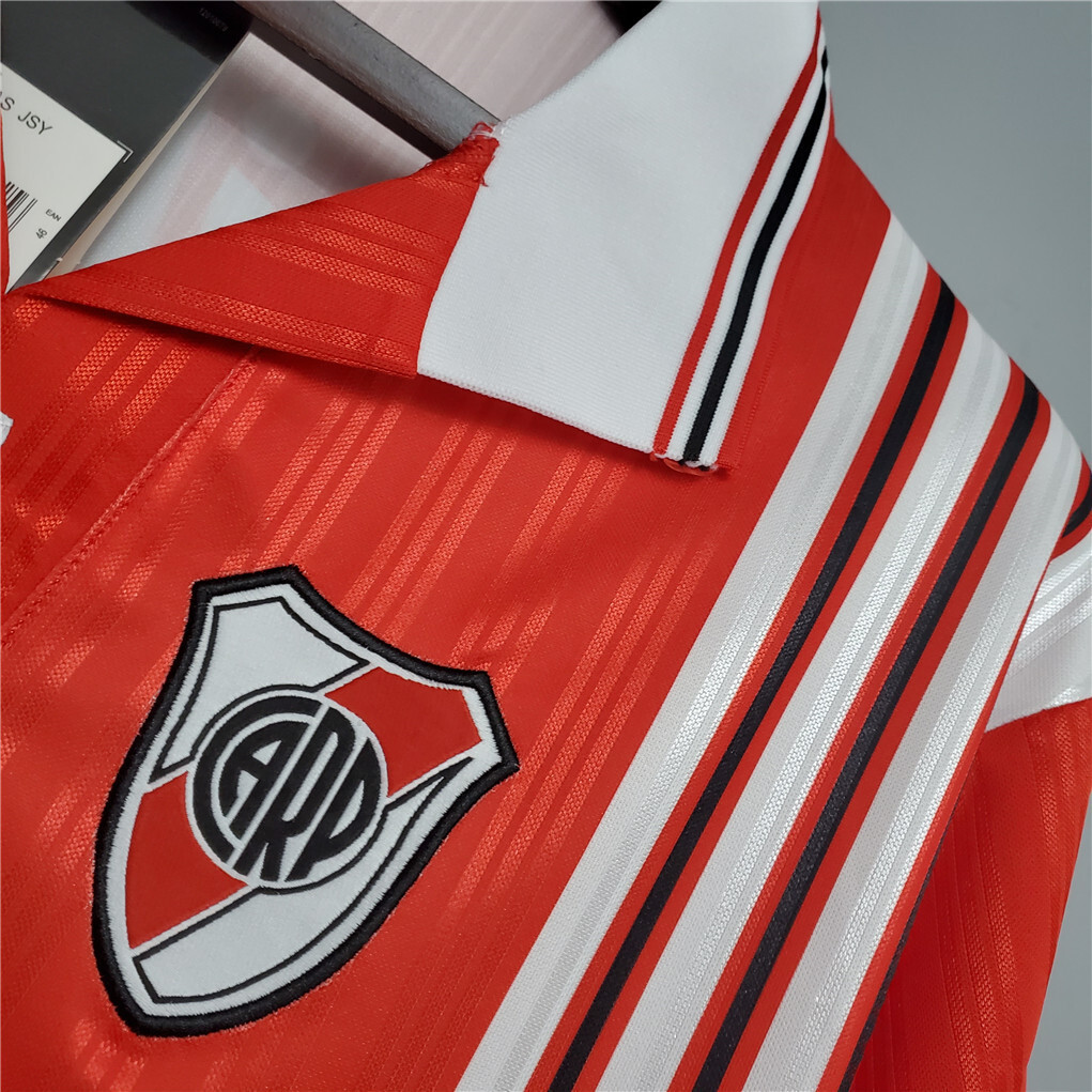 95-96 River Plate red away 5