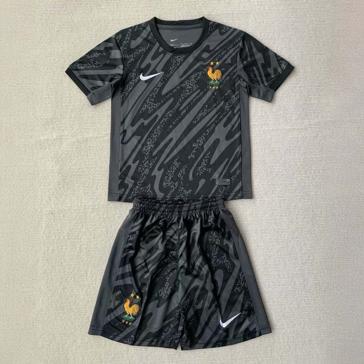 2024 France Goalkeeper Black Adults And Kid Kits UEFA Euro Children Sets Football Replicas Yupo