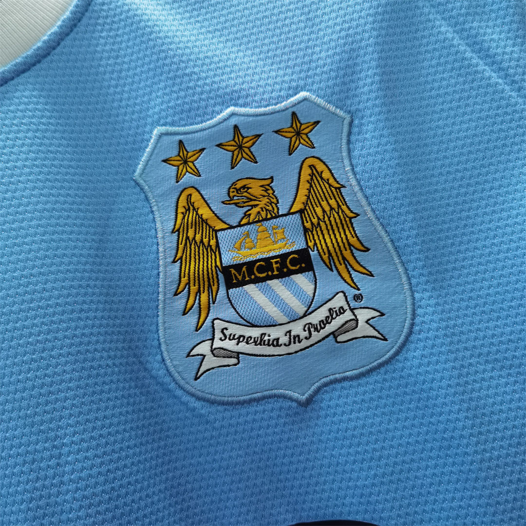 13-14 Manchester City home 9