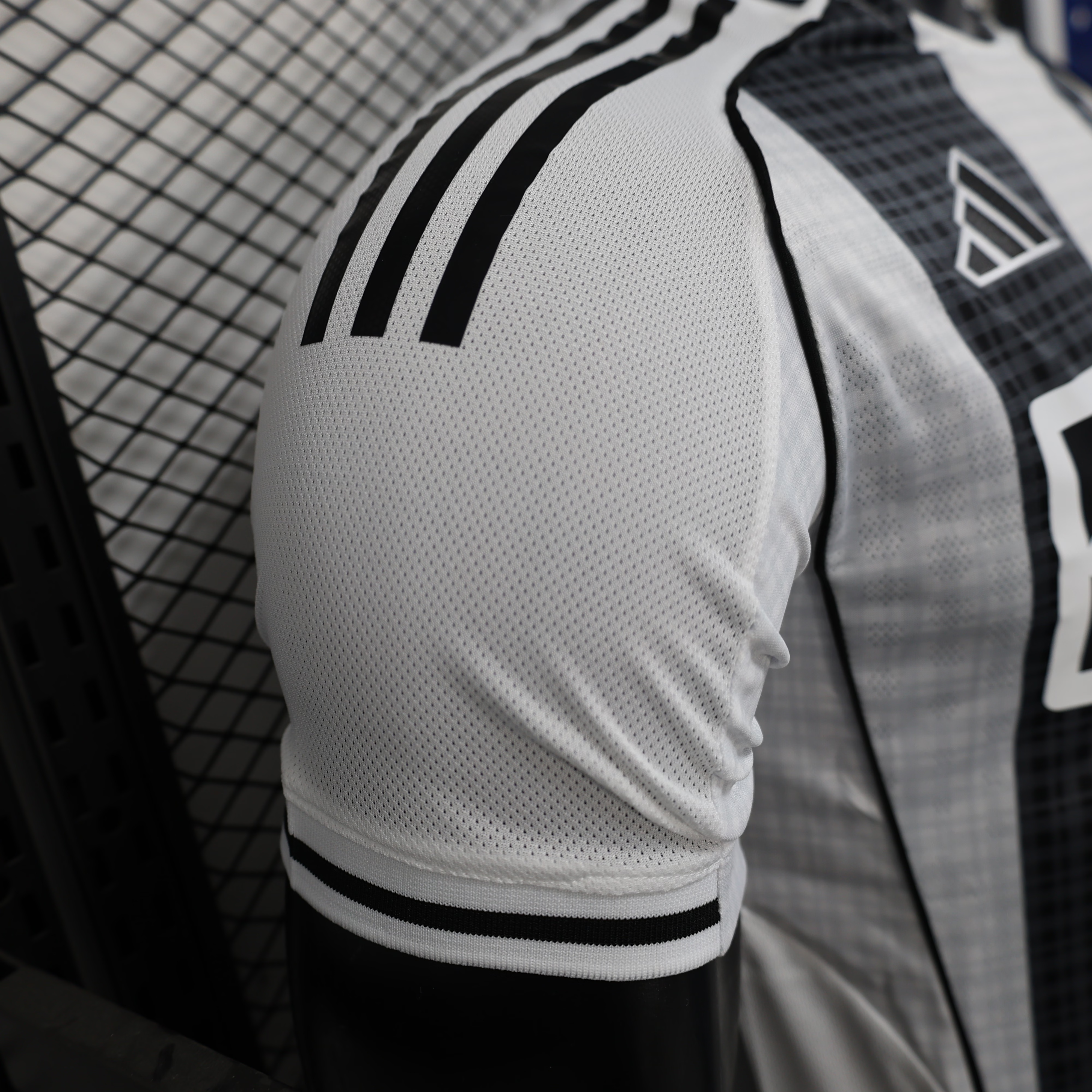 25-26 Newcastle United Home Kit Player Version Shirt AAAAJersey Supply Yupoo 4