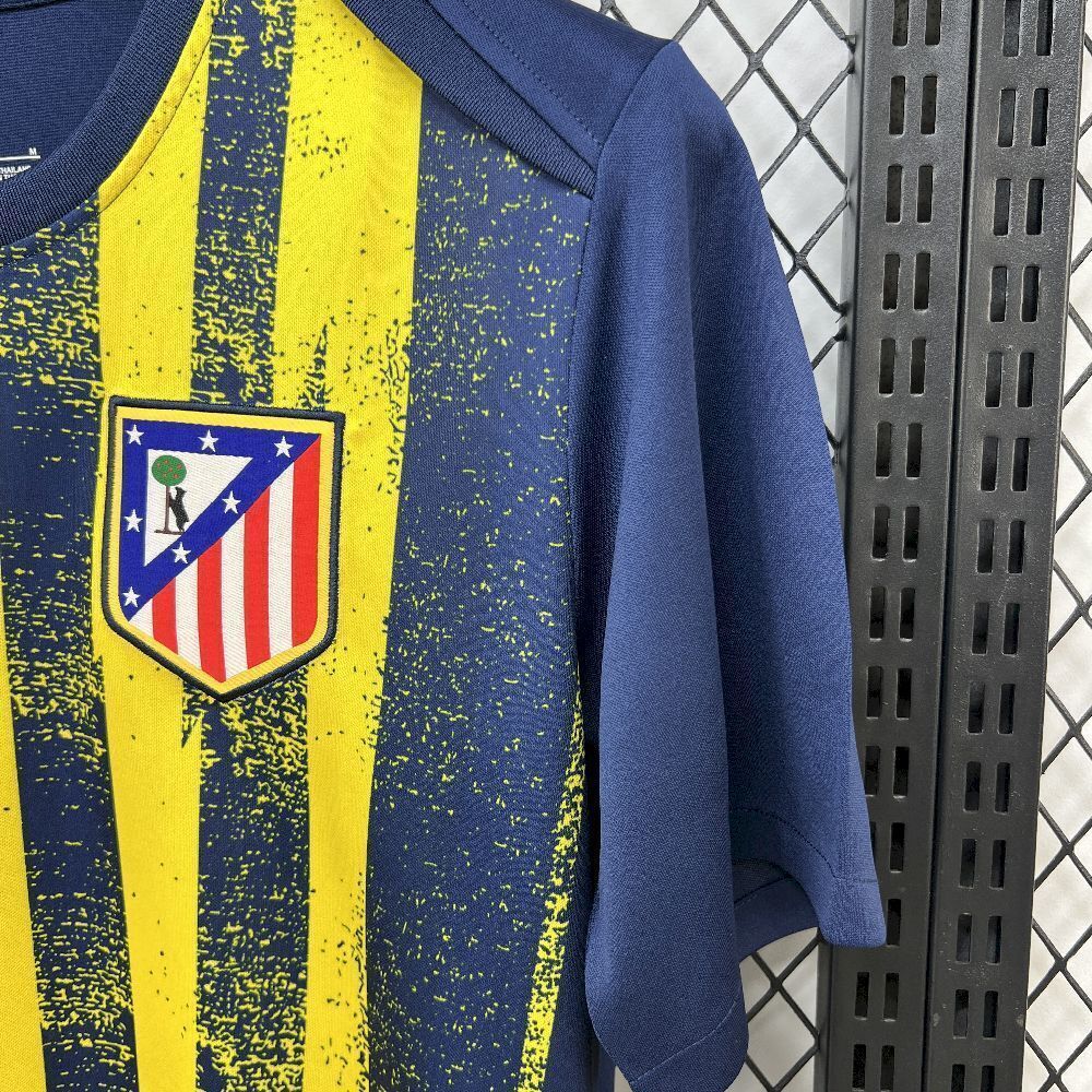 25-26 Atletico Madrid Pre-Match Shirt Football Uniform AAAAJersey Supply Yupoo 3