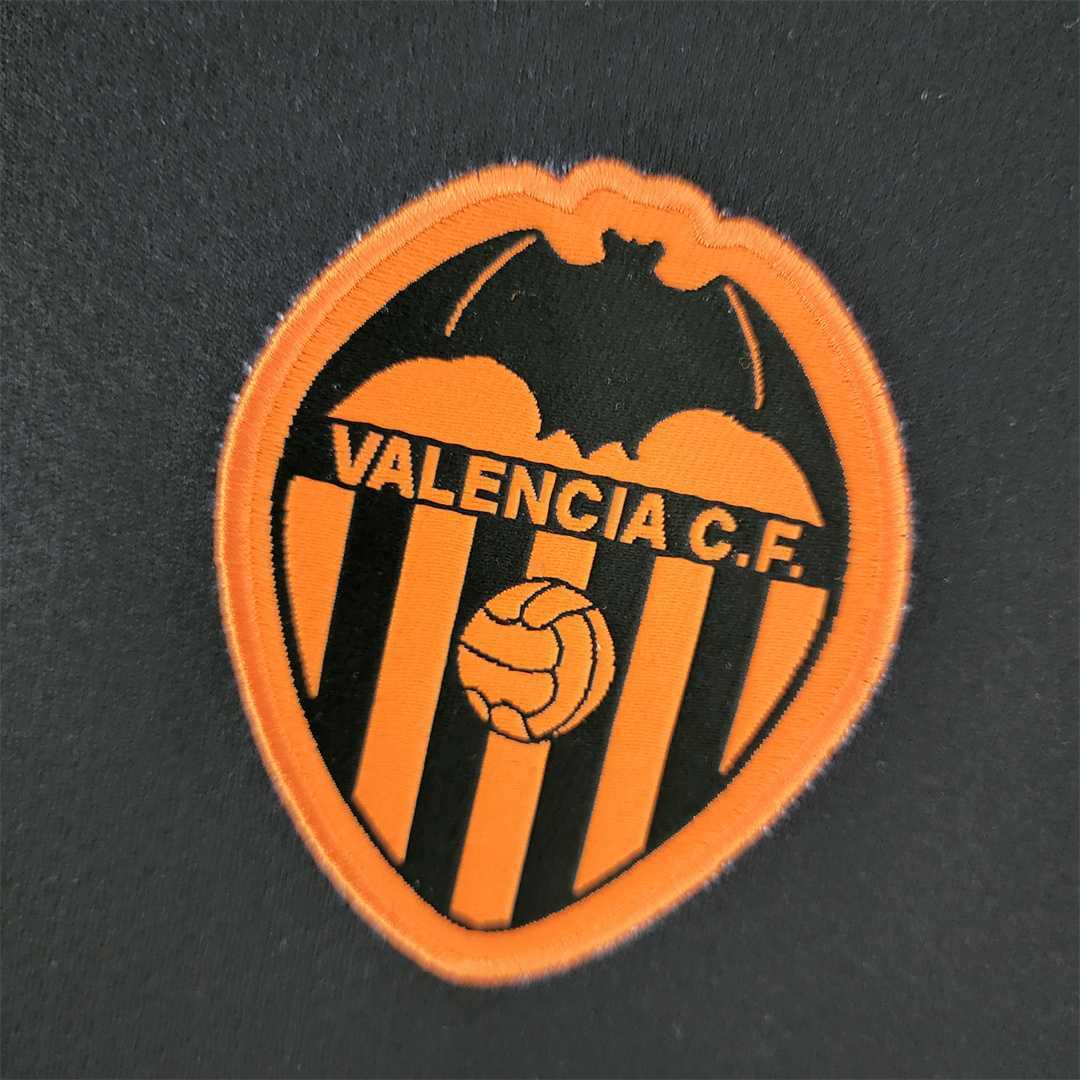 22-23 Valencia away 12