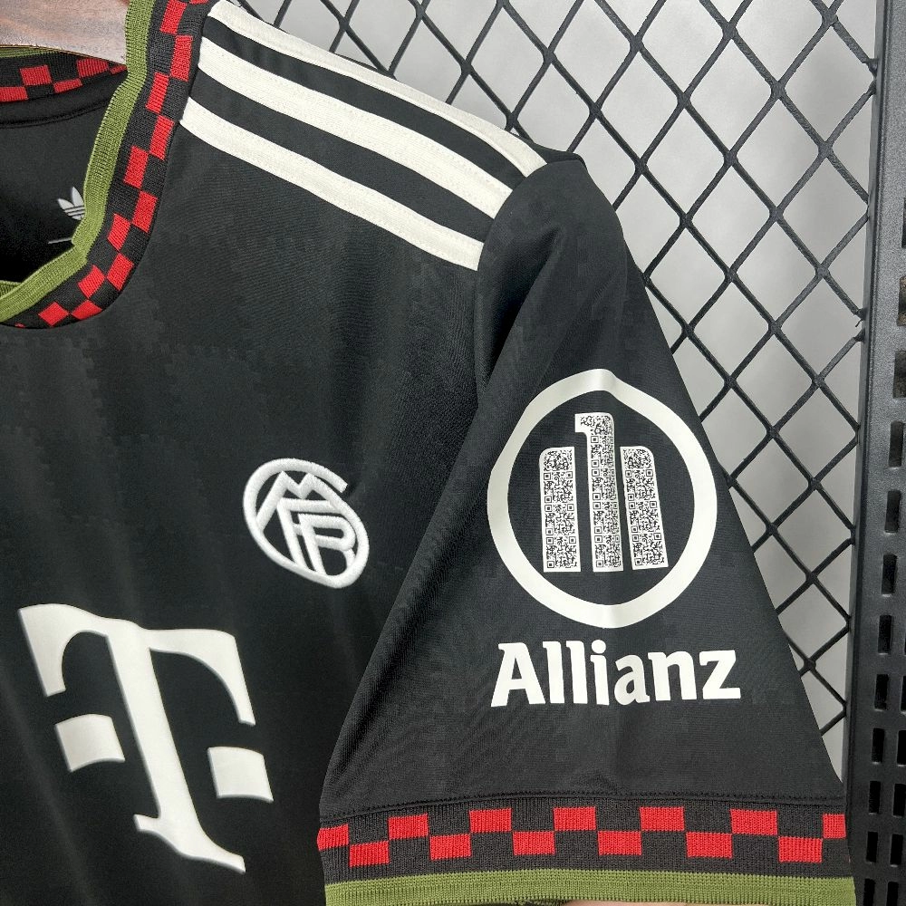 25-26 Bayern Third Away Kit Football Uniform Soccer T-Shirt AAAAJersey Wholesale Yupoo 2
