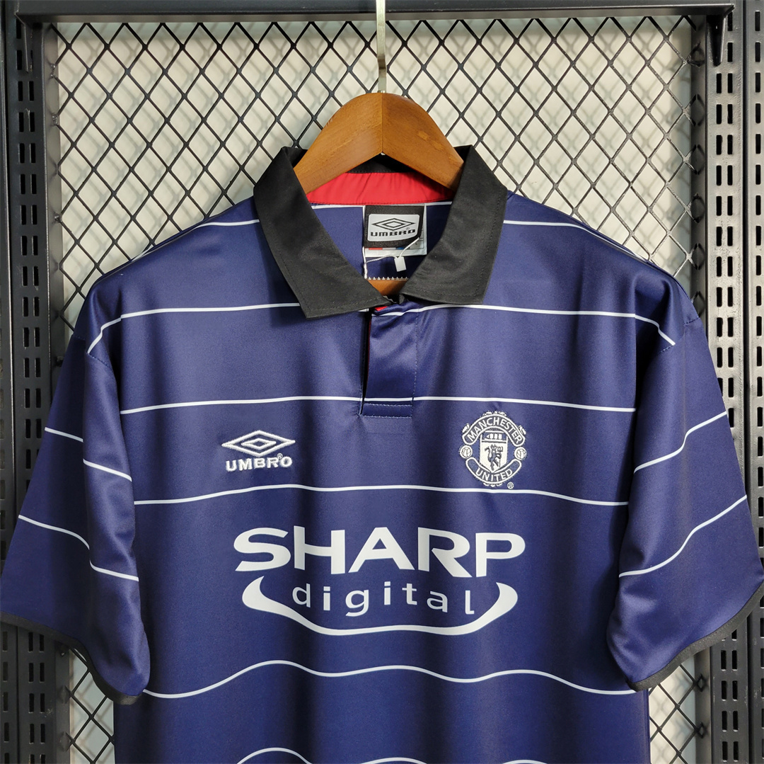99-00 Manchester United away 2