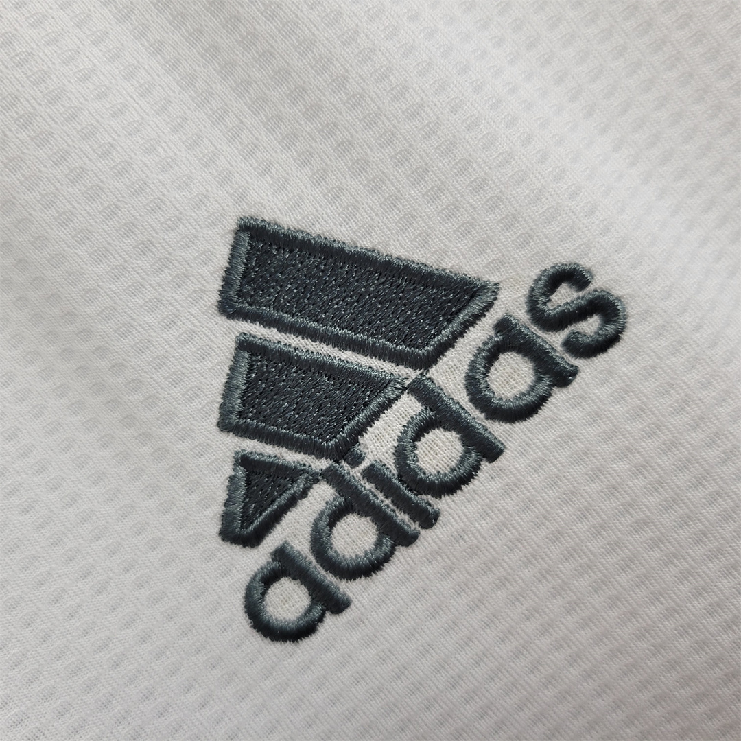 15-16 Real Madrid home 7