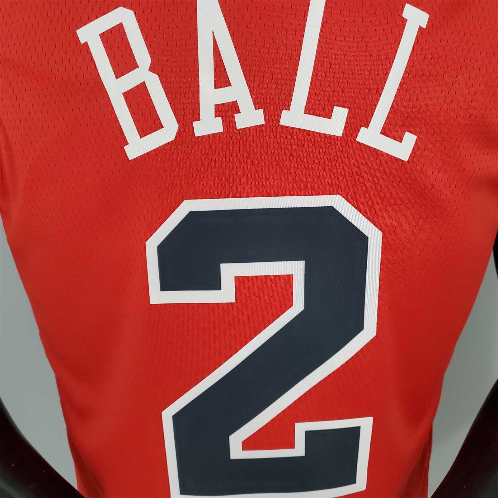 BALL#2 Chicago Bulls Red 4
