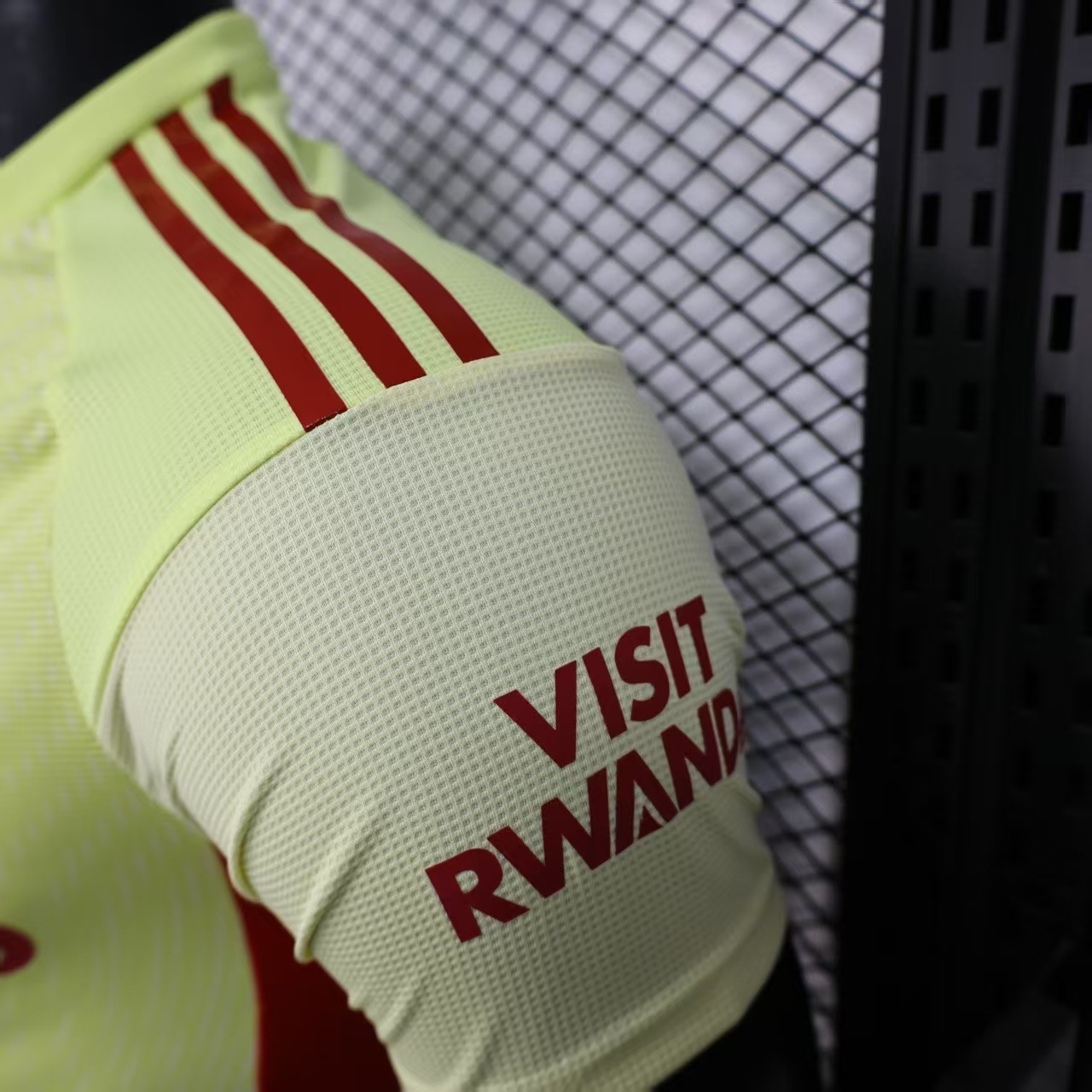 25-26 Arsenal Yellow Goalkeeper Kit Player Version Shirt Football Uniform AAAAJersey Dropship Y 4
