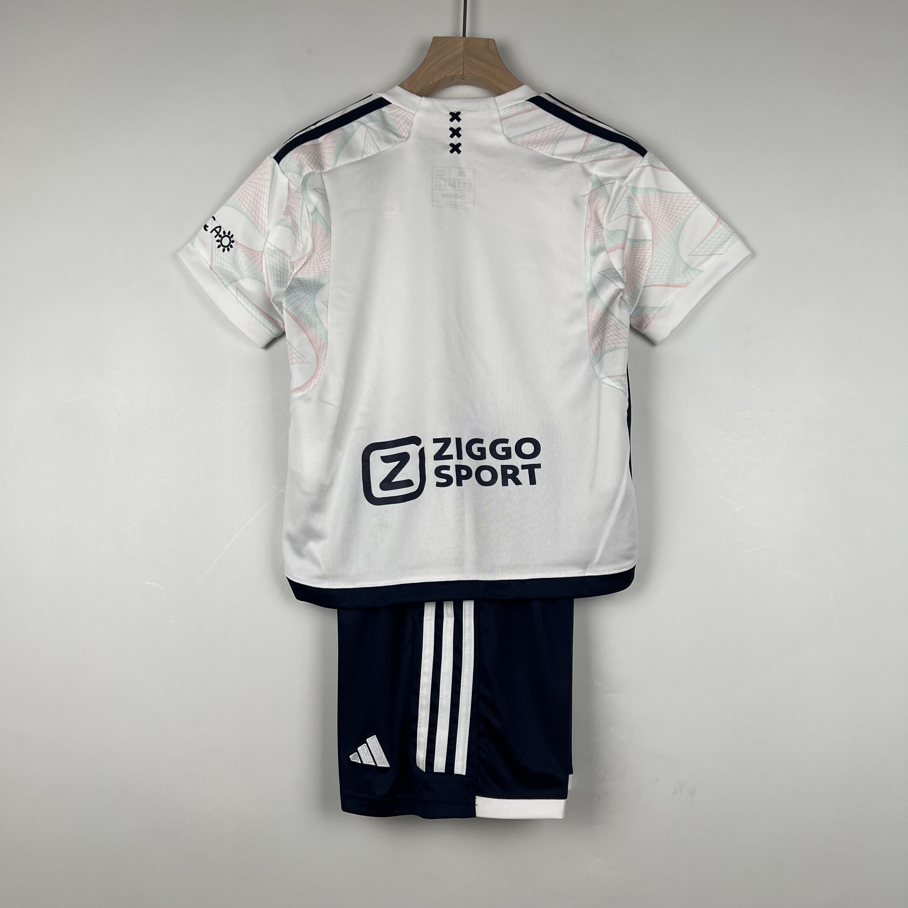 23-24 Kids Ajax away size 16-28 7