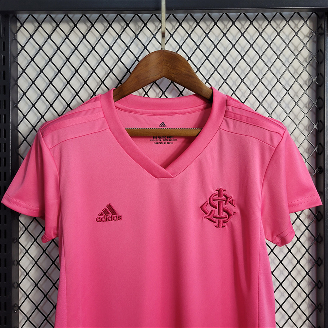 22-23 Women's Wear International Pink Special Edition 2