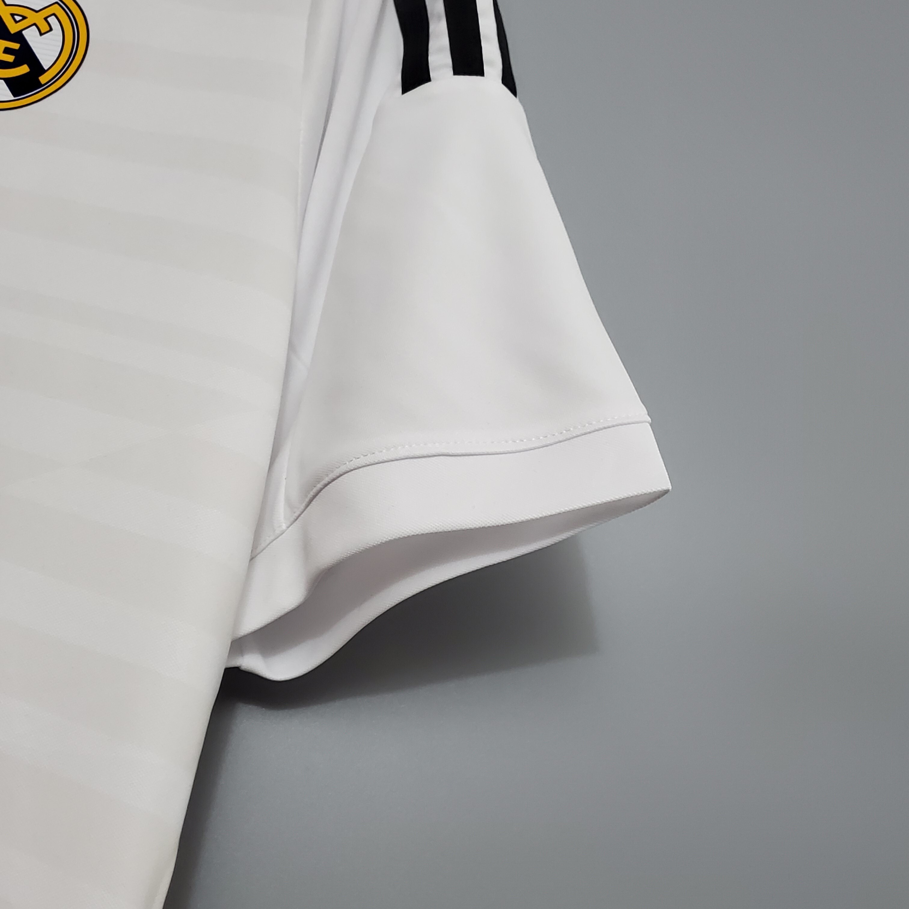 14-15 Real Madrid home 5