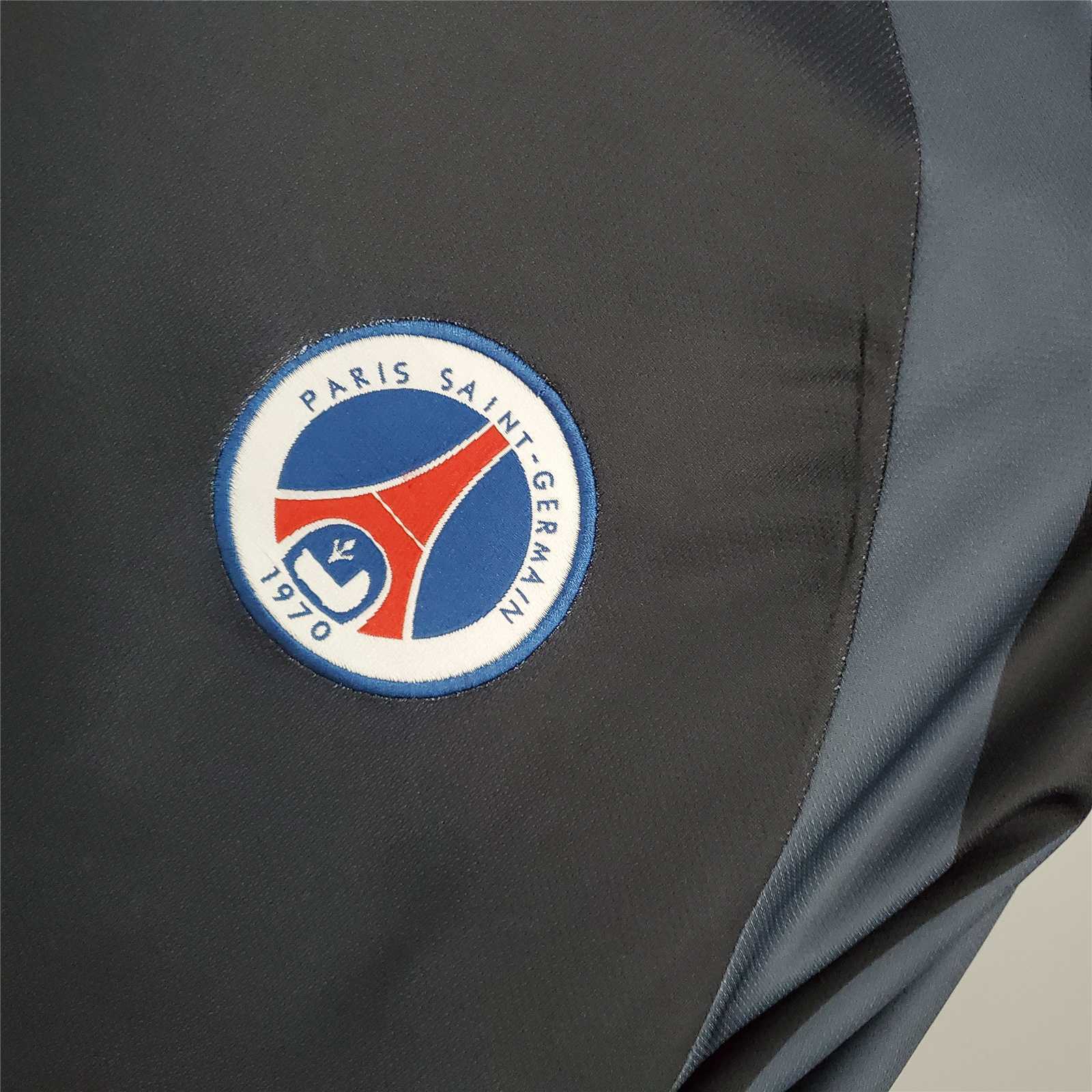 01-02 PSG third away 7
