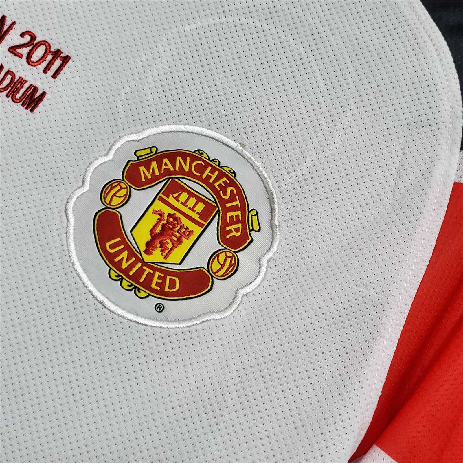 10-11 Manchester United in the Champions League version away 10