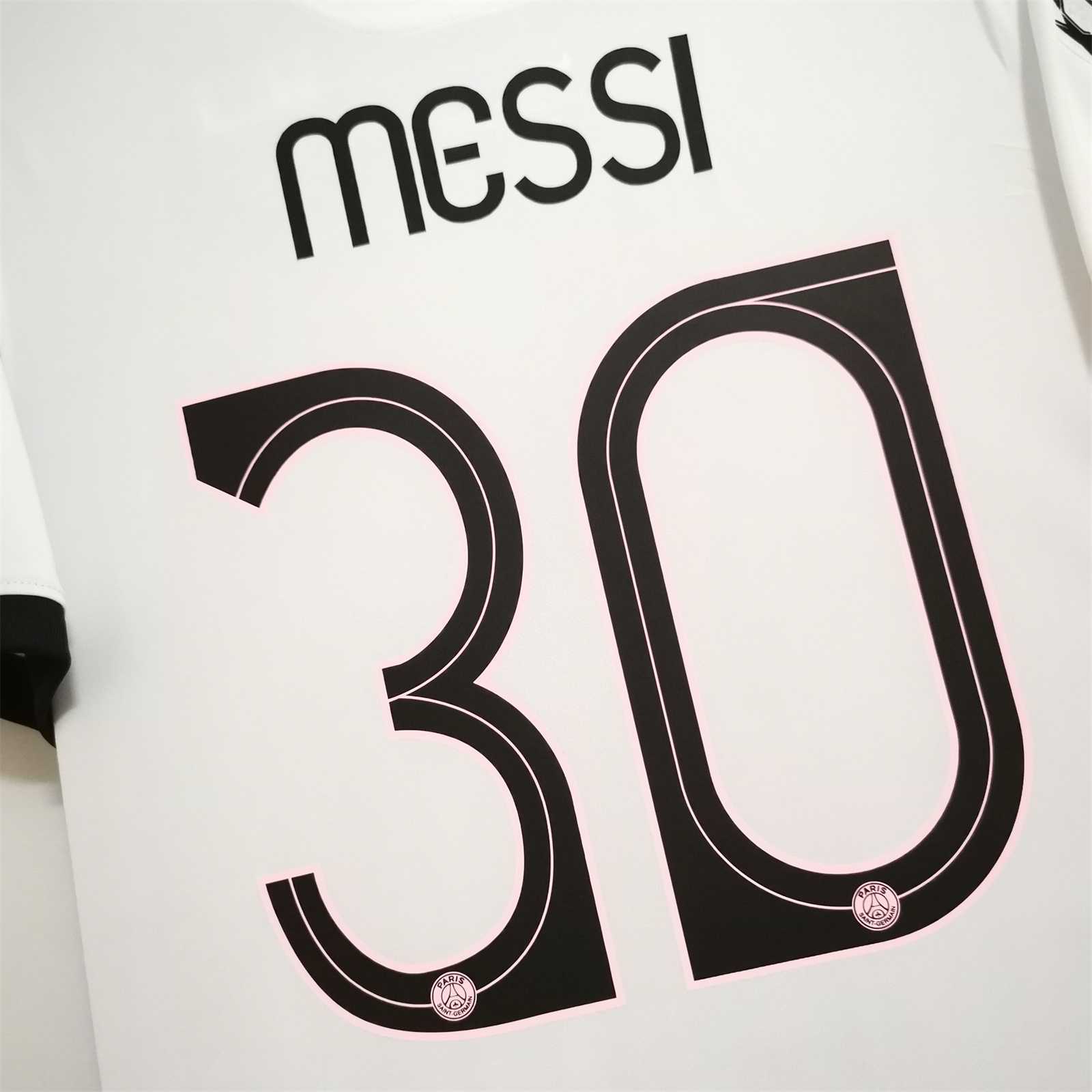 21-22 PSG away 23
