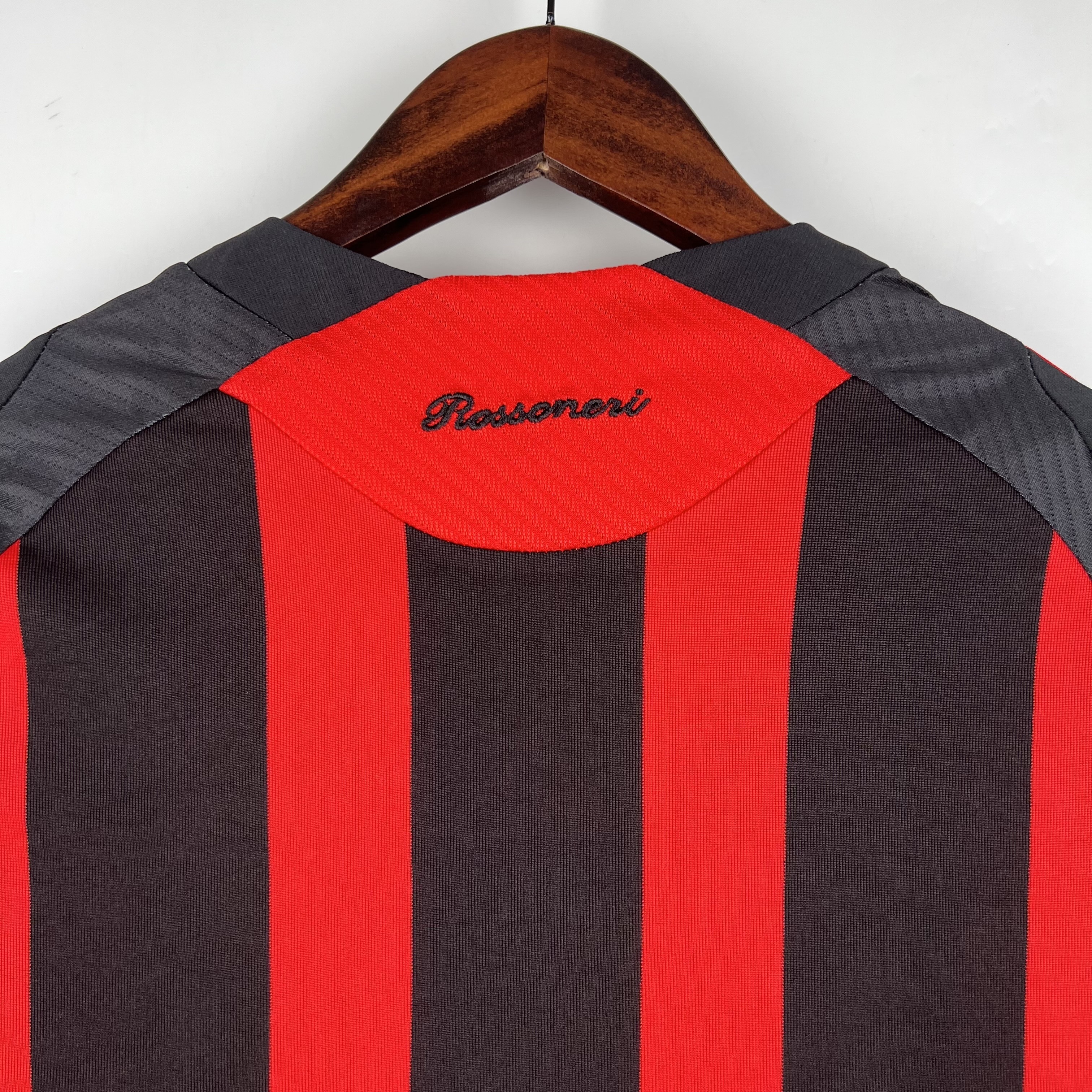 08-09 Retro AC Milan Home S-XXL 4