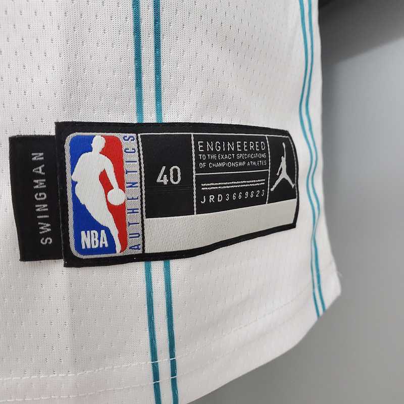 New Hornets BALL#2 White 3