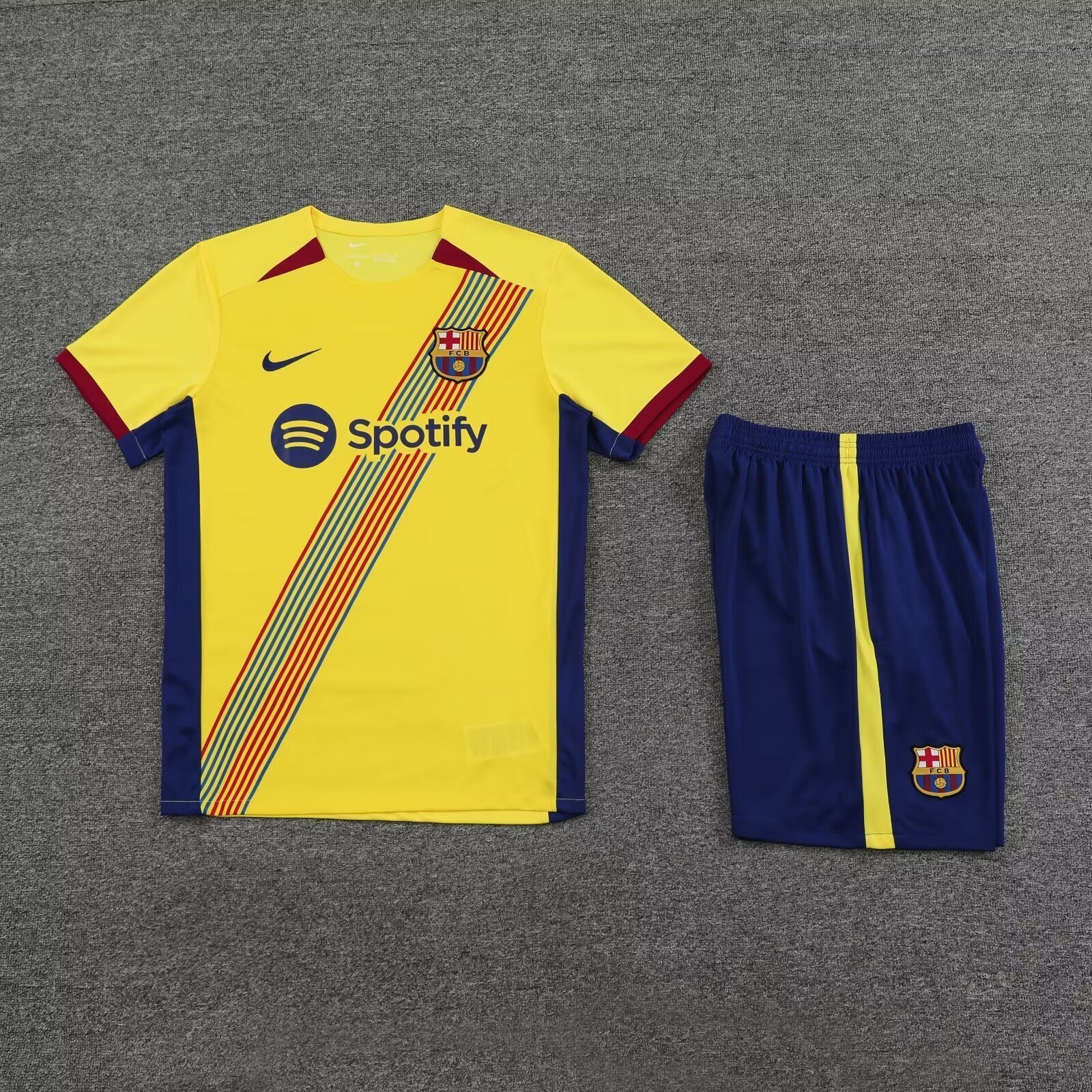 23-24 Barcelona Training Soccer Jerseys Yupoo 1