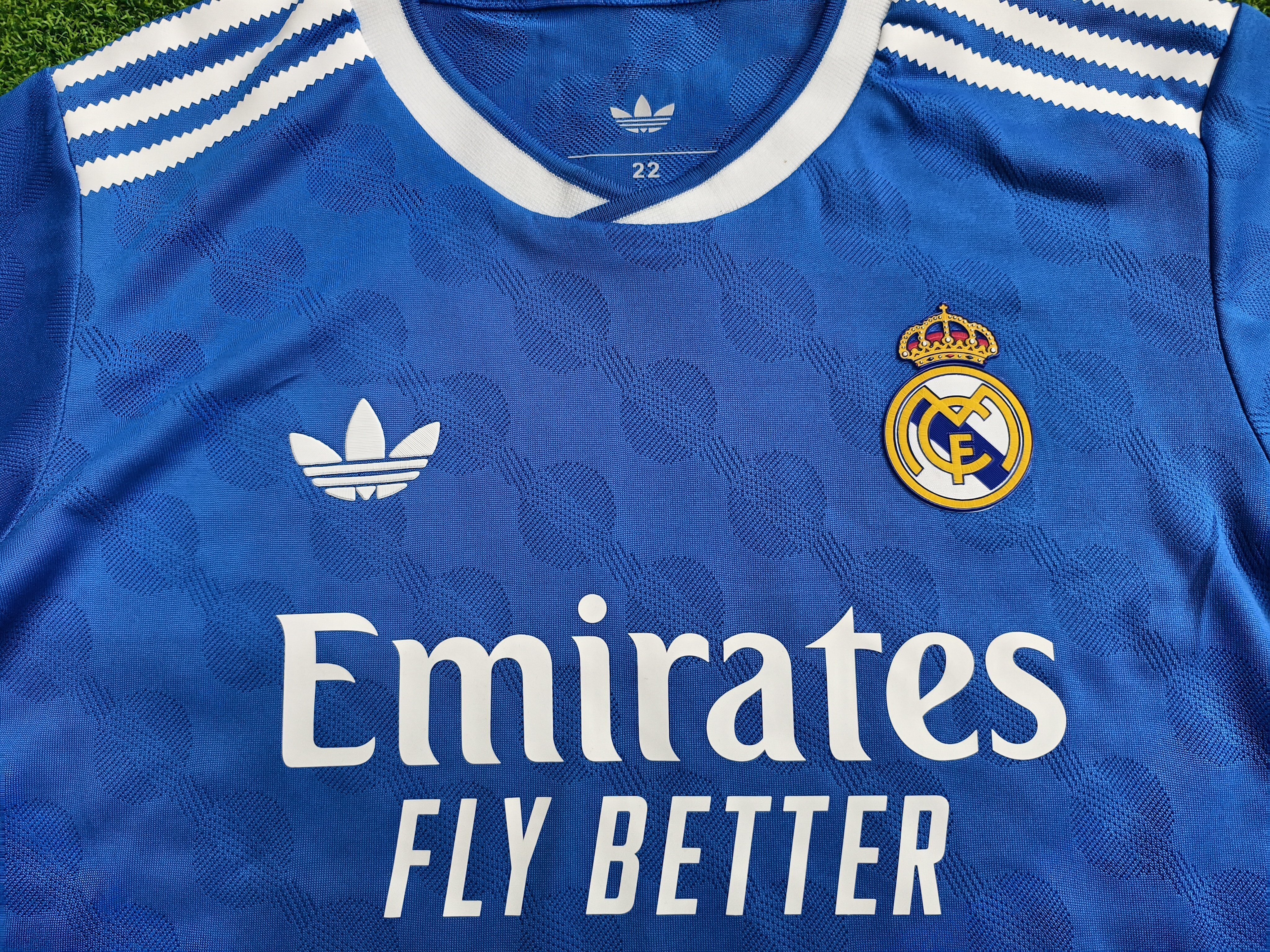 25-26 Real Madrid Third Away Player Version Kid Kits Youth Apparels AAAAJersey Dropship Yupoo 1