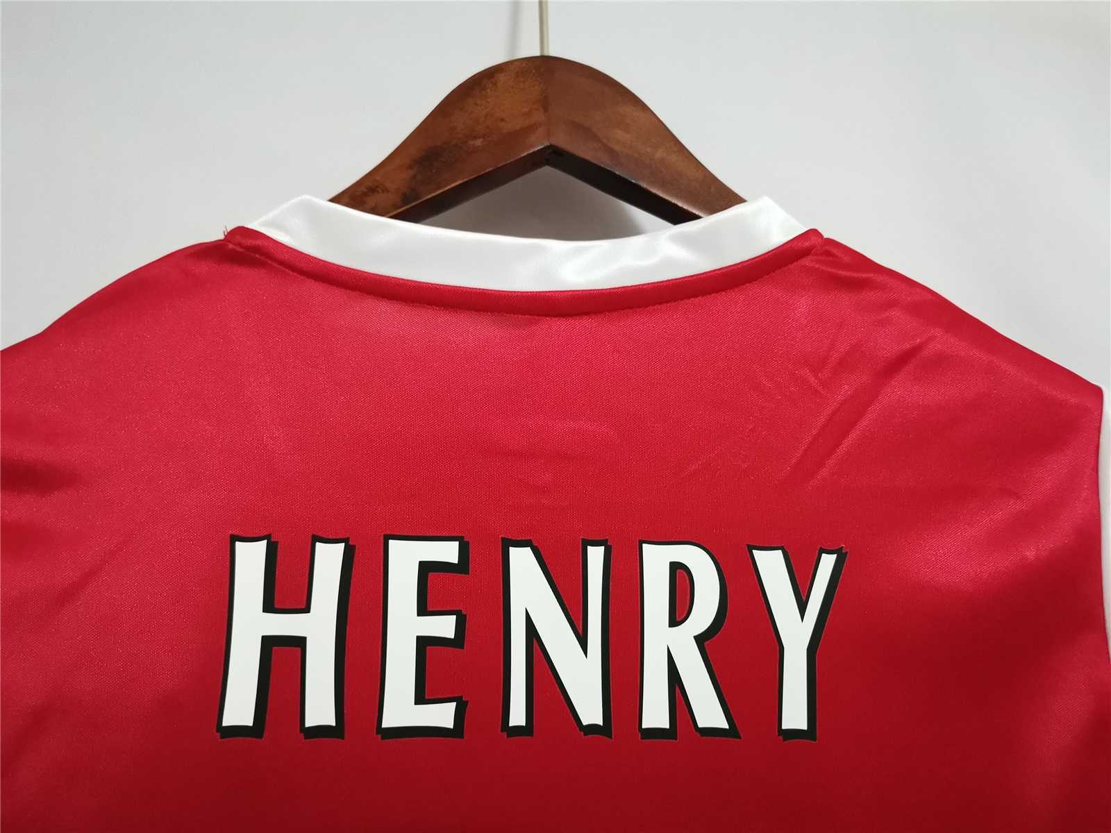 06-07 Arsenal home red 5