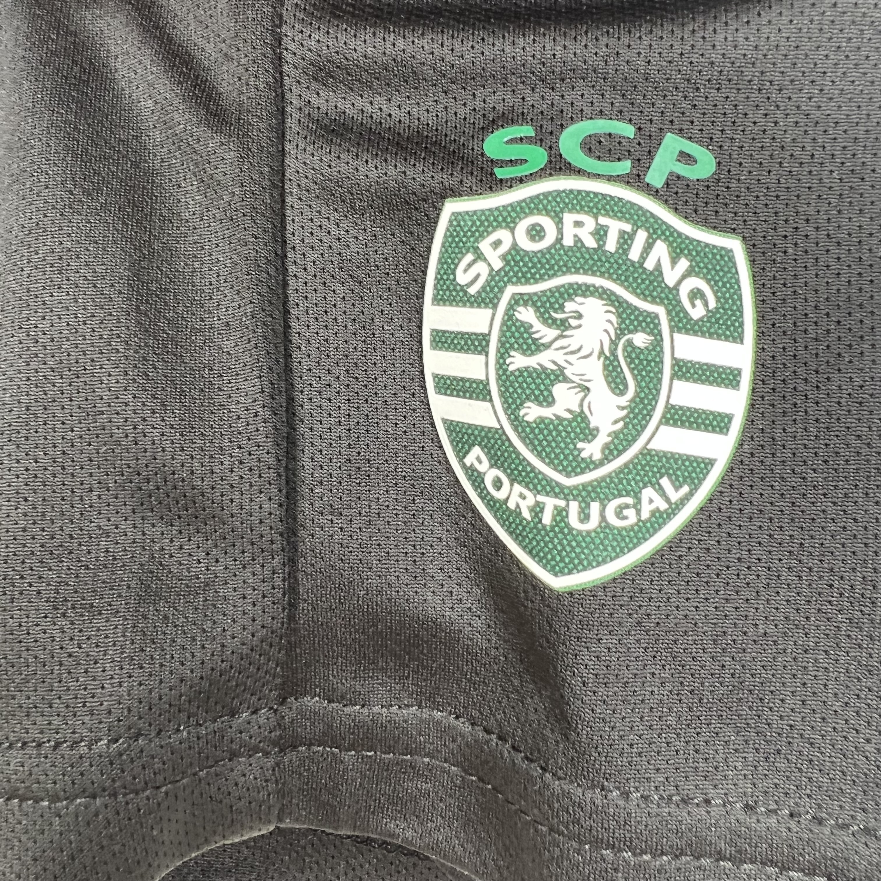 23-24 Sporting Lisbon Home Kids Kits Children Suits Football Jerseys Yupoo 4