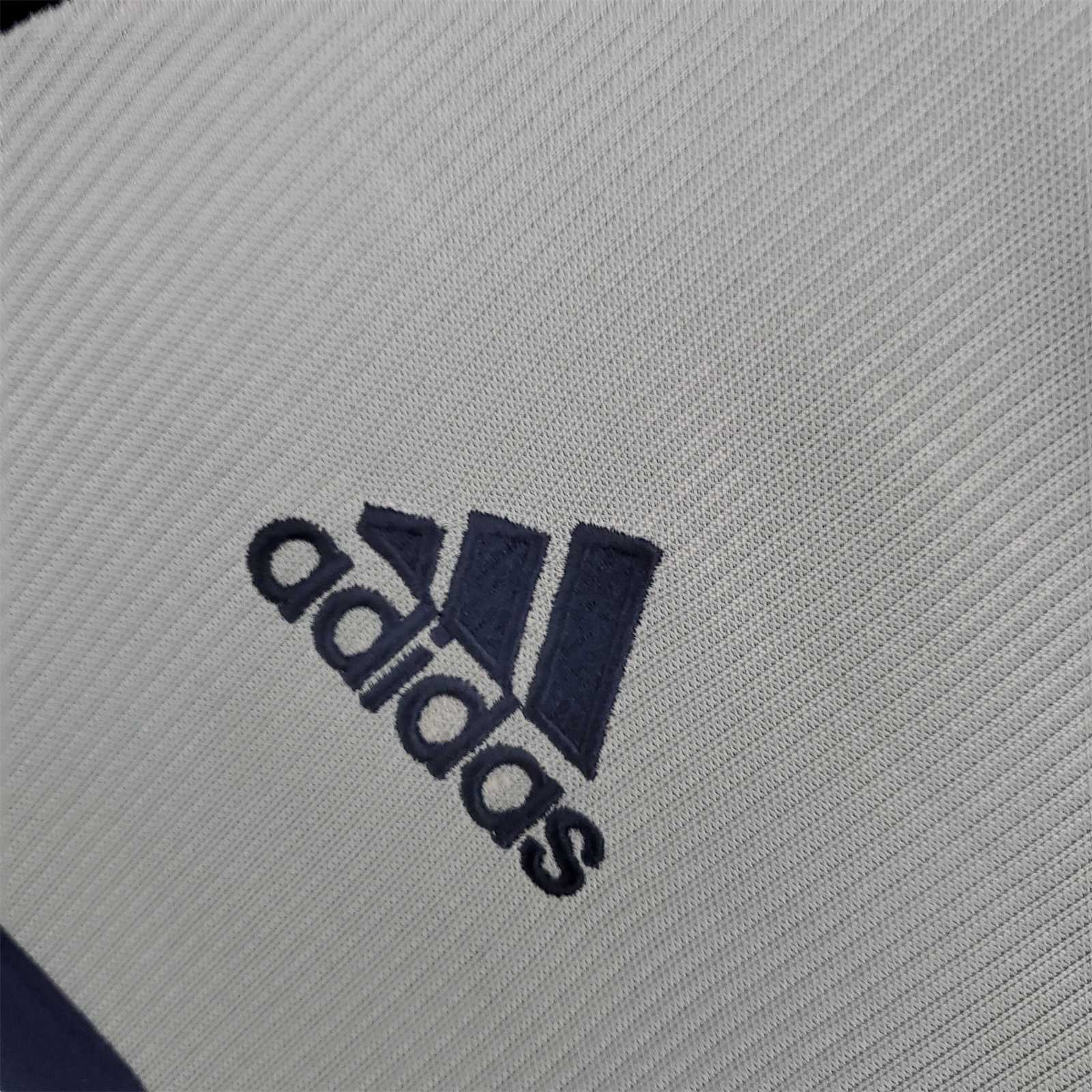98-99 Bayern Munich away 3