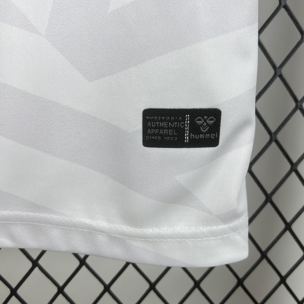 25-26 Betis White Goalkeeper Shirt Football Apparels AAAAJersey Supply Yupoo 4
