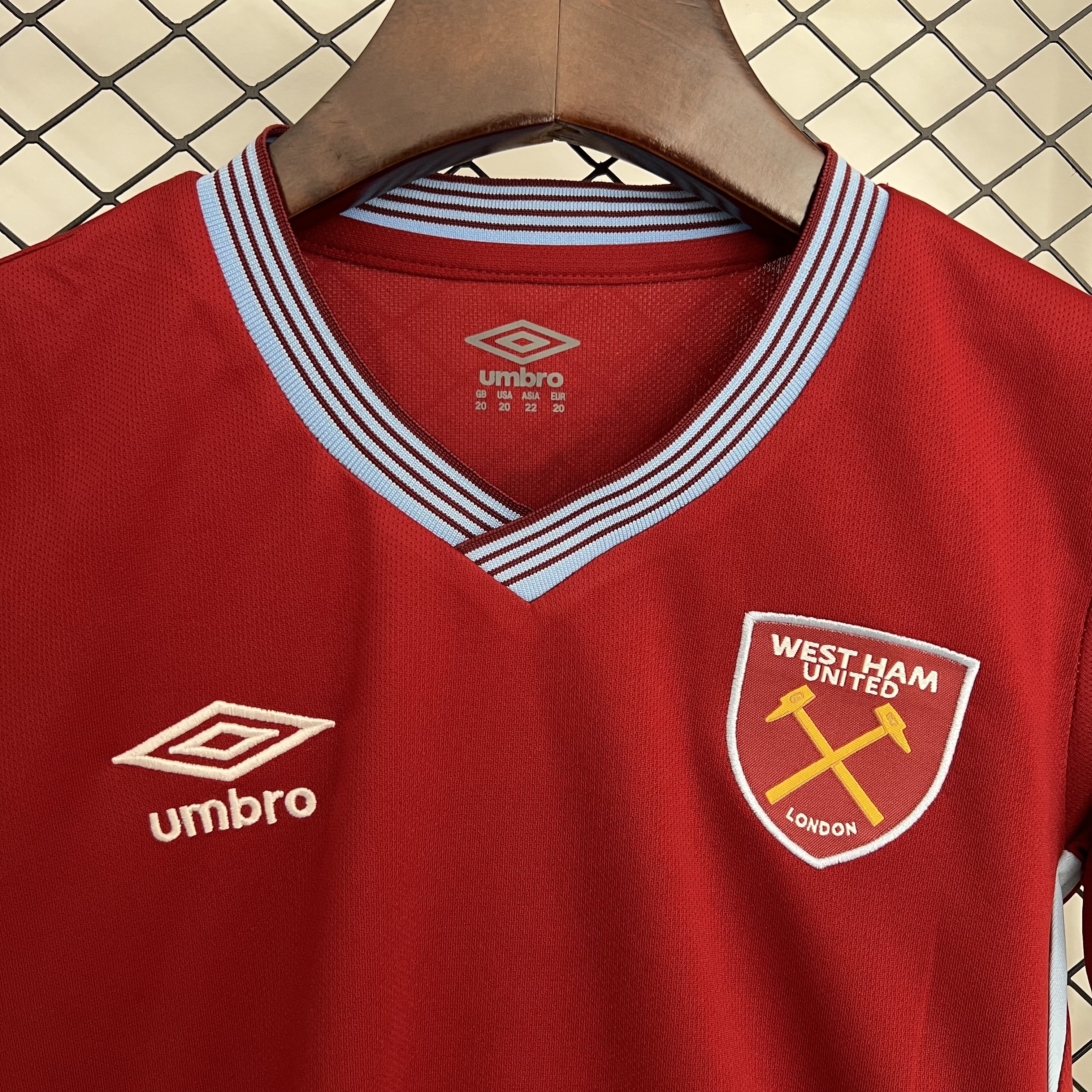 25-26 West ham United Home Kids Kit Soccer Youth Sports Suits AAAAJersey Supply Yupoo 1